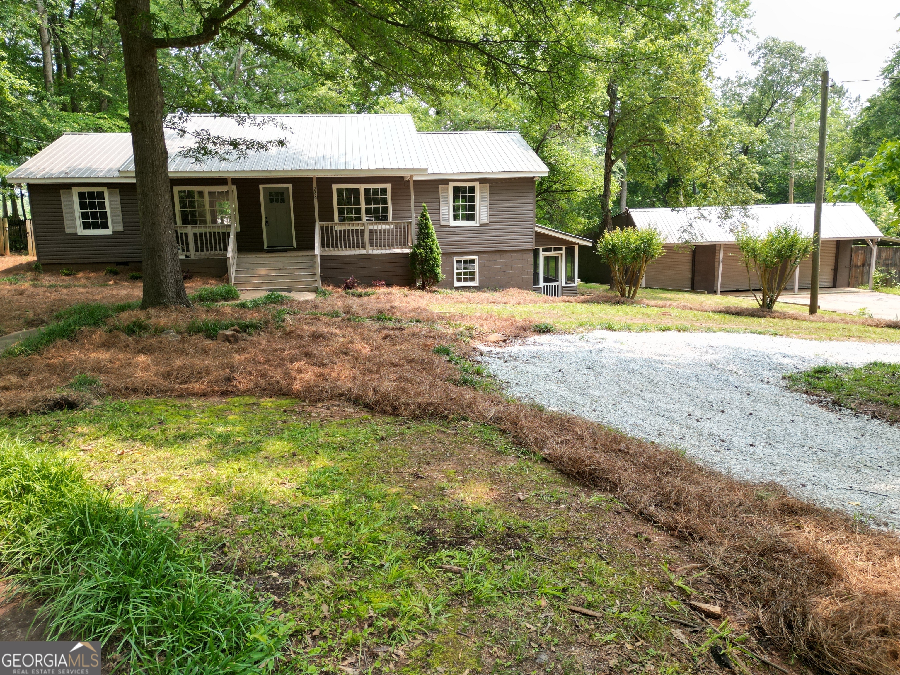 286 Barnes Circle Property Photo 1