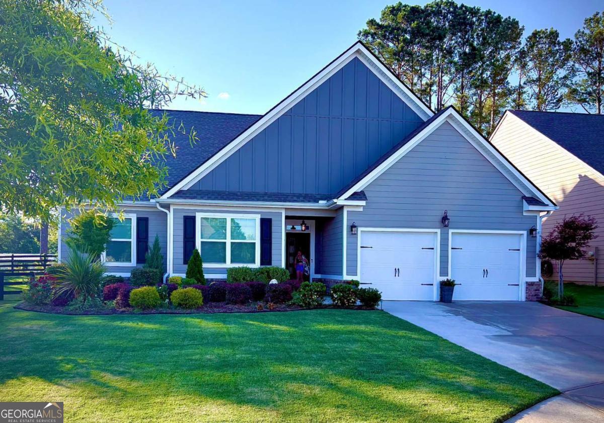 1041 Creekwood Circle Property Photo 1