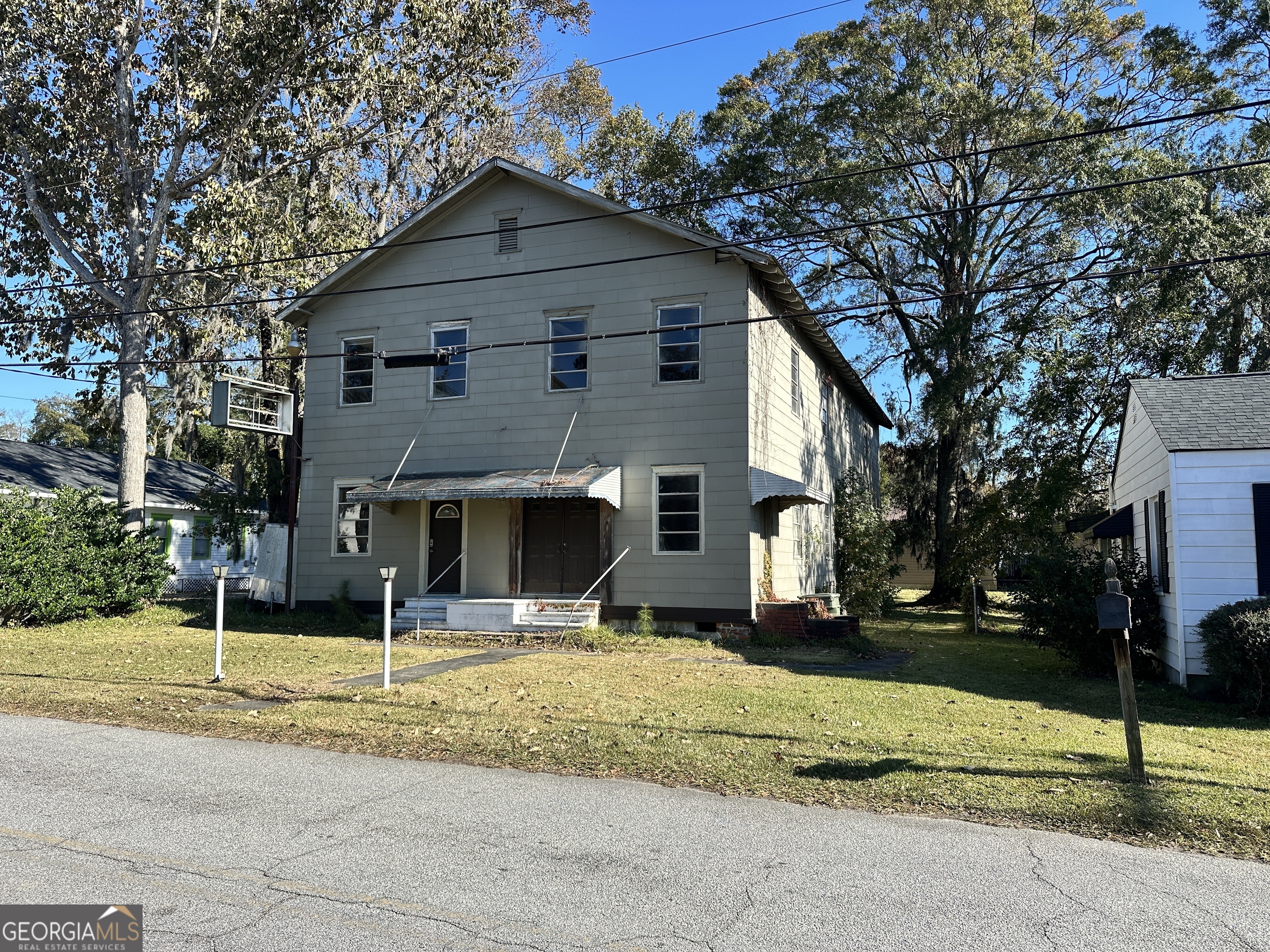108 North Rogers Street Property Photo 2