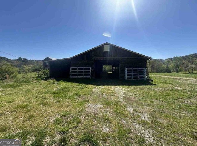 141 Doc Roof Road Property Photo 3