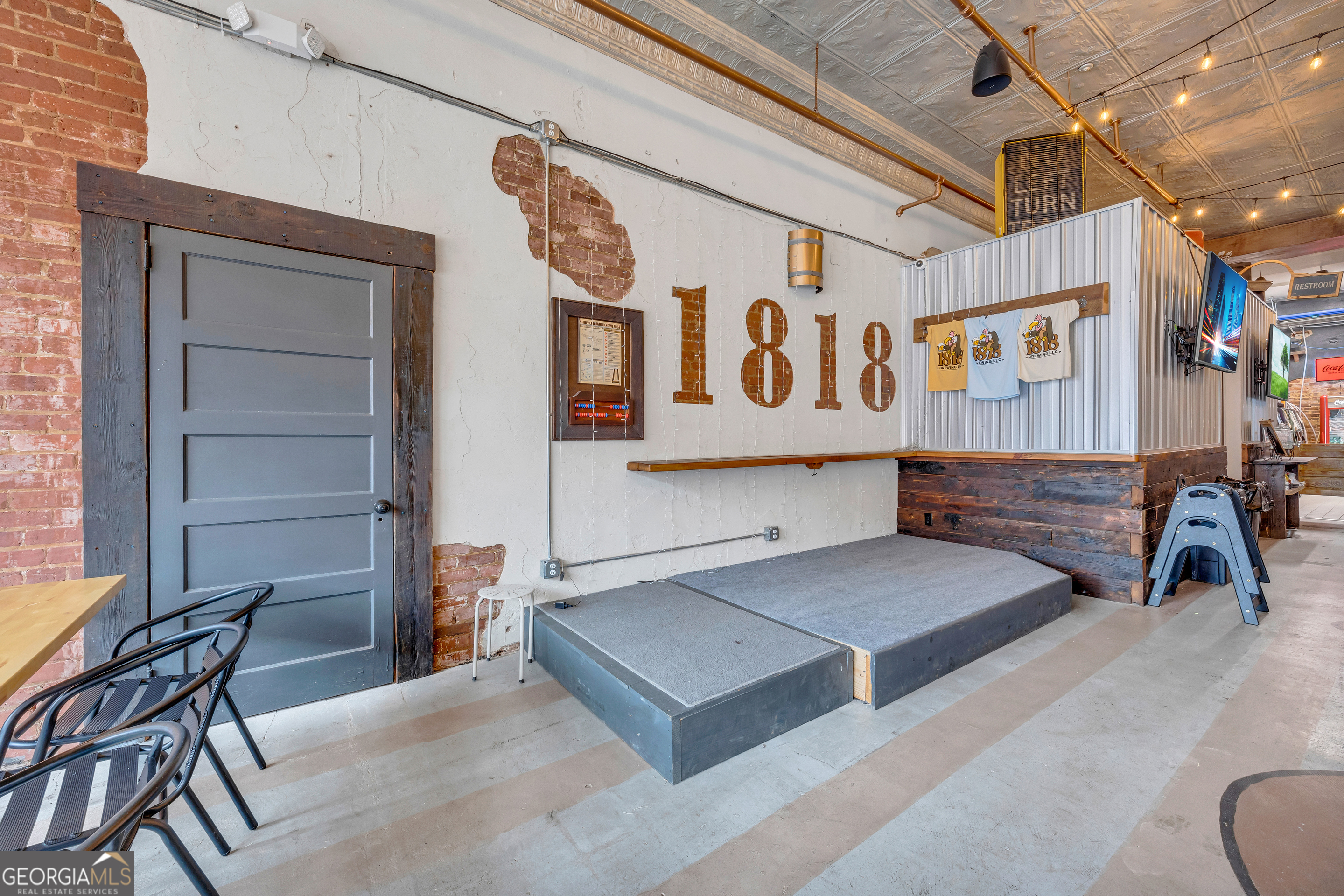 71 State Street Property Photo 9