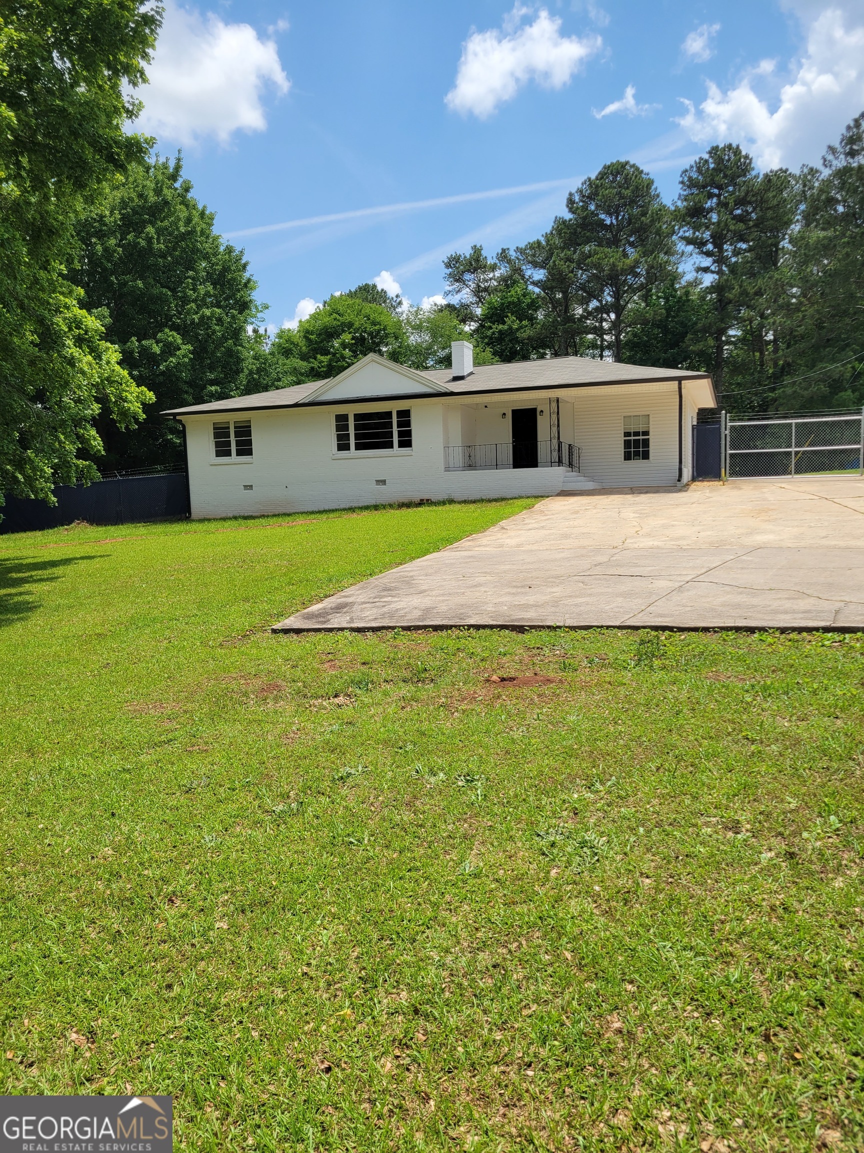 3180 Atlanta Highway Property Photo 1