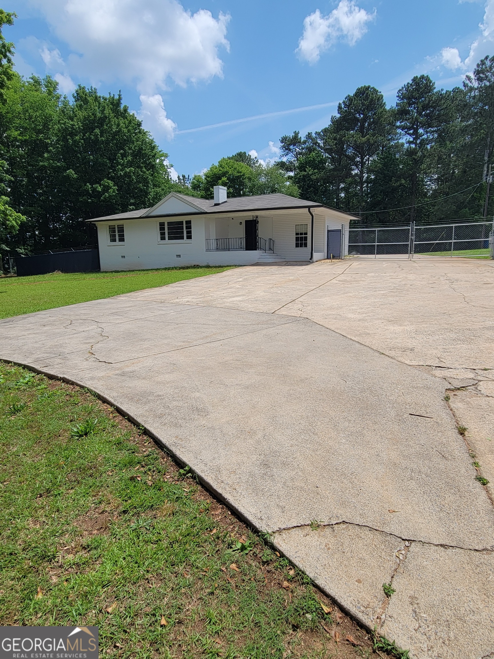3180 Atlanta Highway Property Photo 3