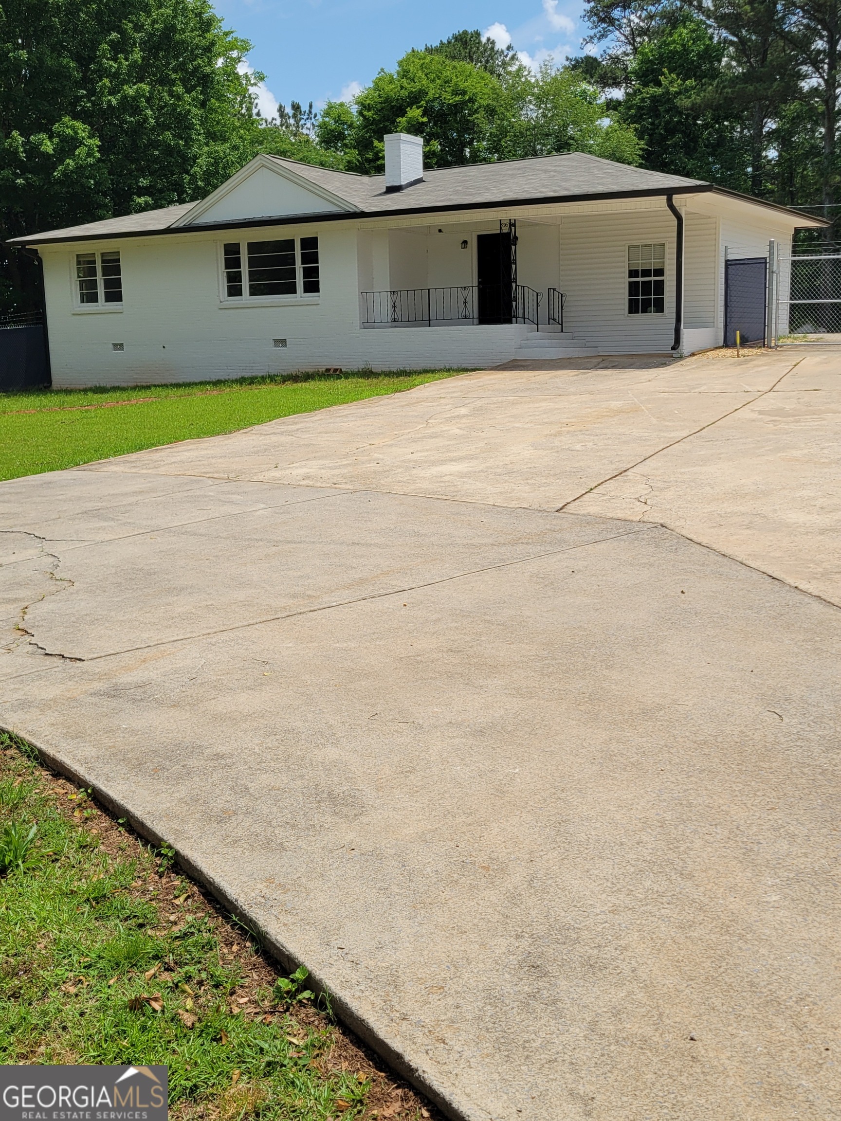 3180 Atlanta Highway Property Photo 4