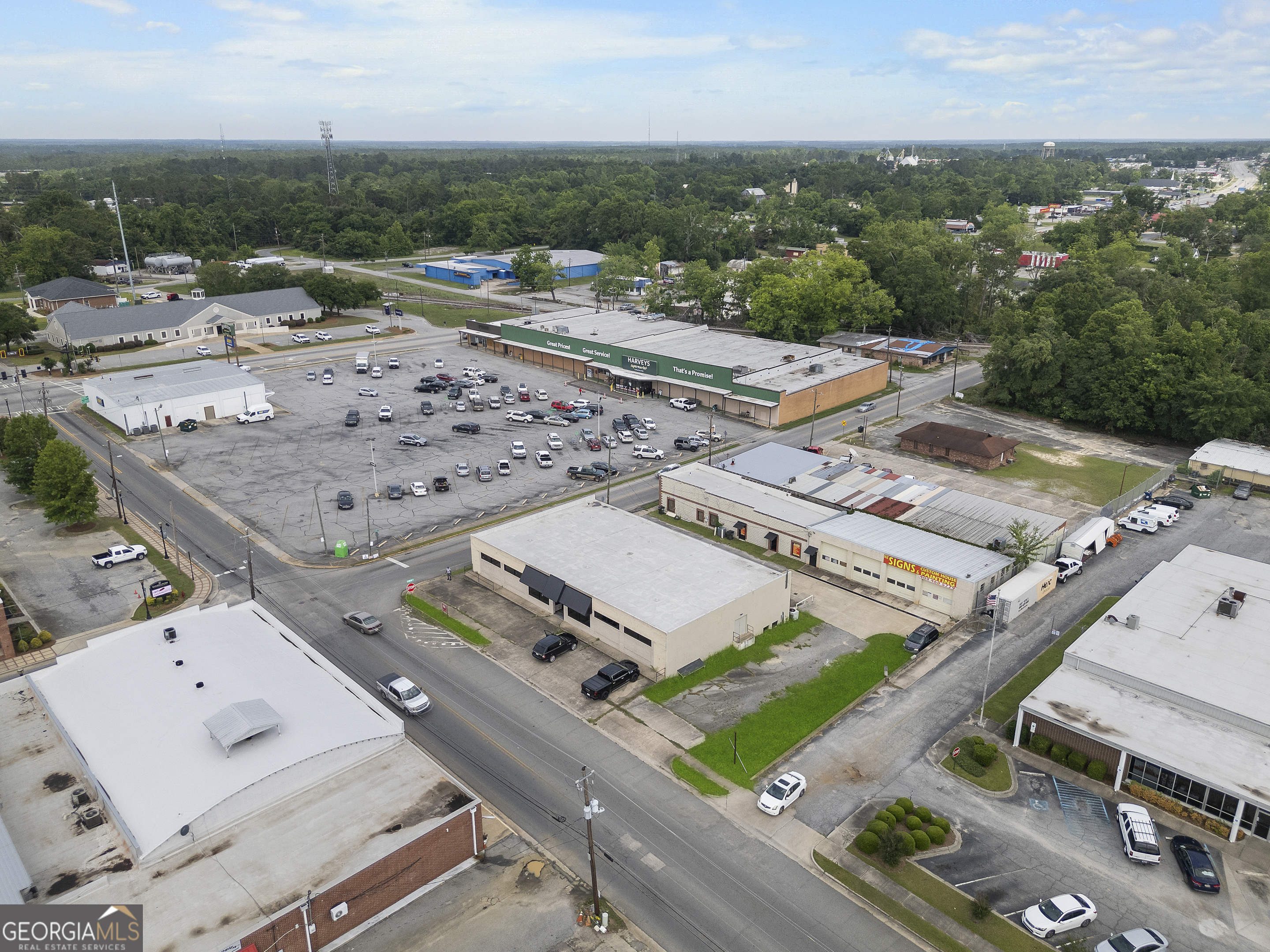 201 W Moring Street Property Photo 4