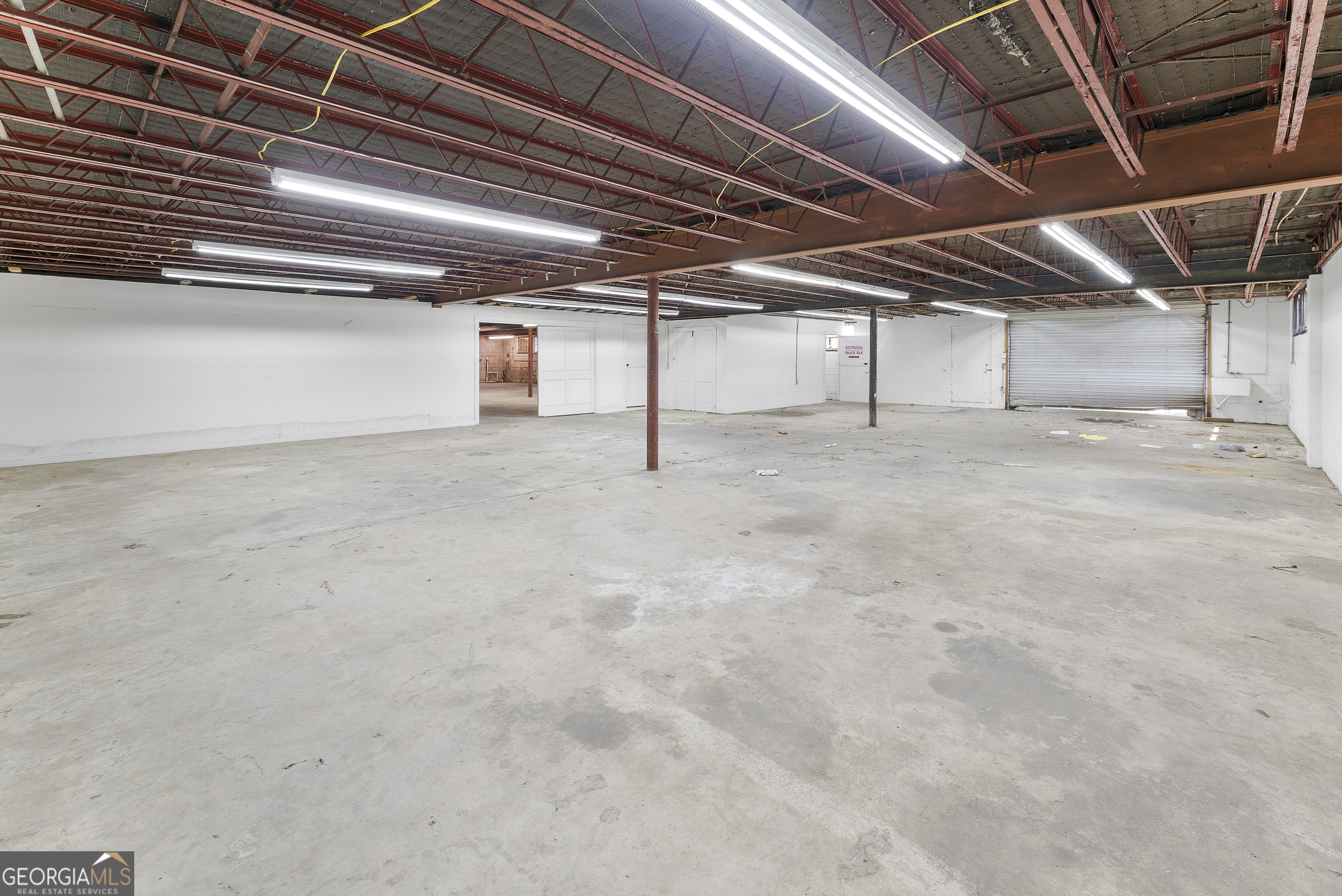201 W Moring Street Property Photo 18