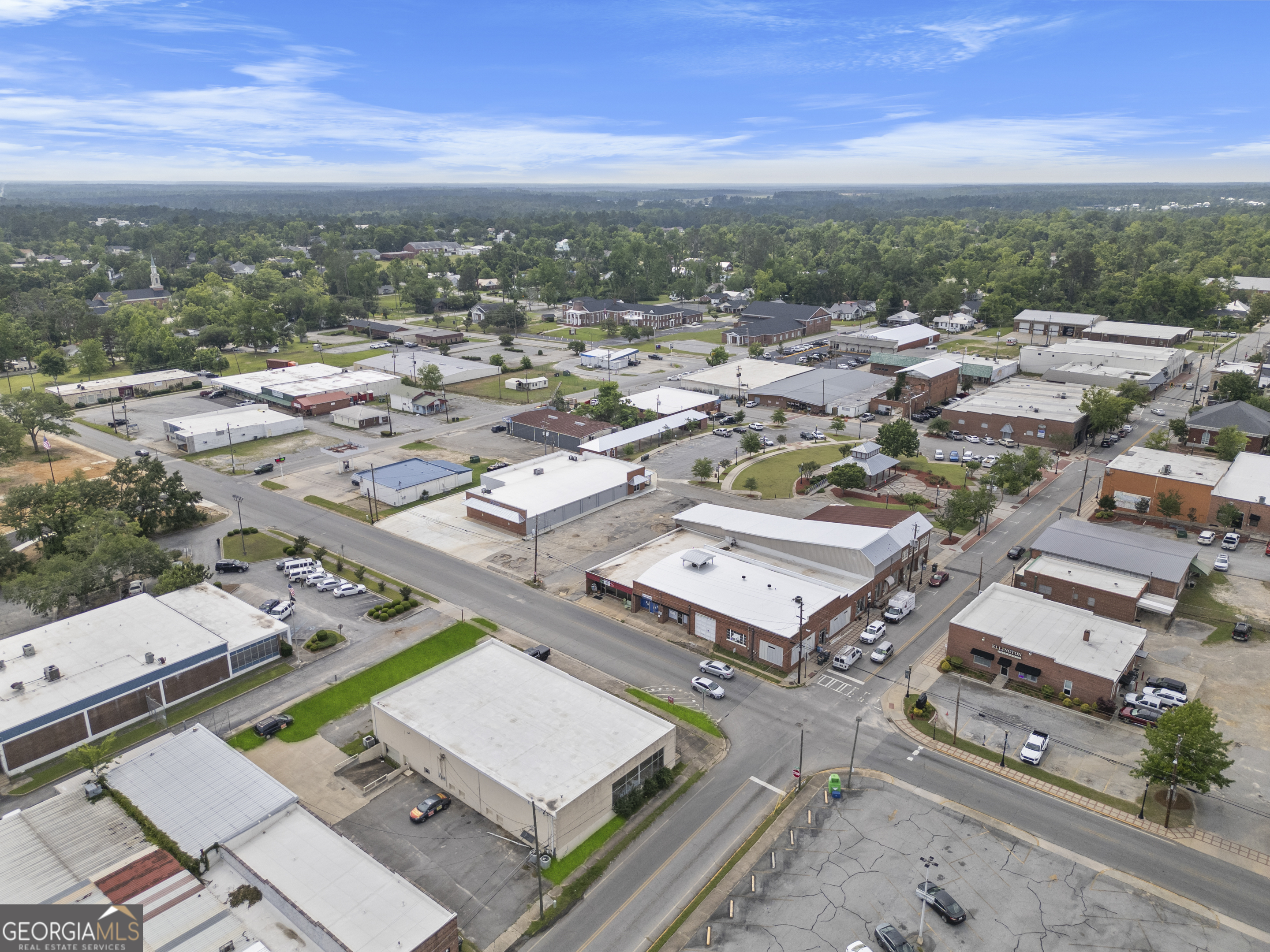 201 W Moring Street Property Photo 24