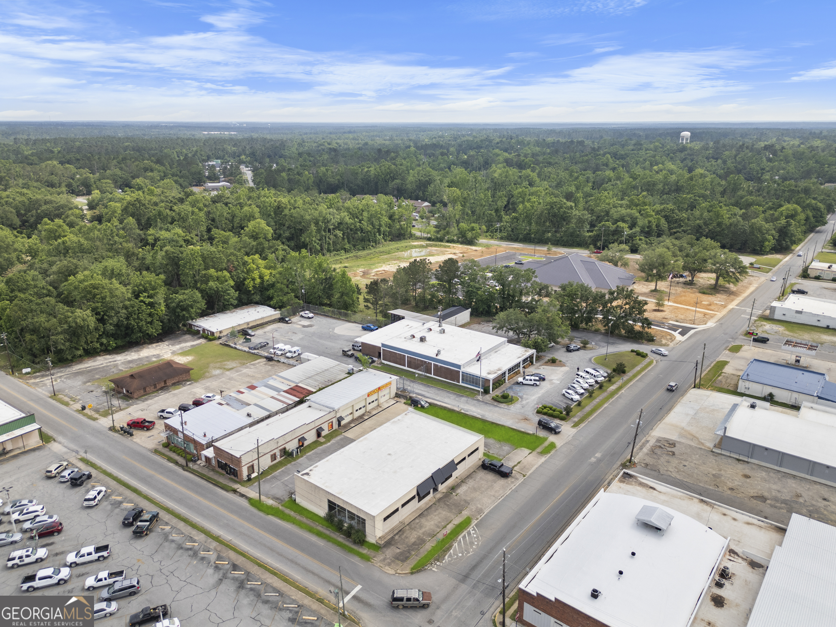 201 W Moring Street Property Photo 25