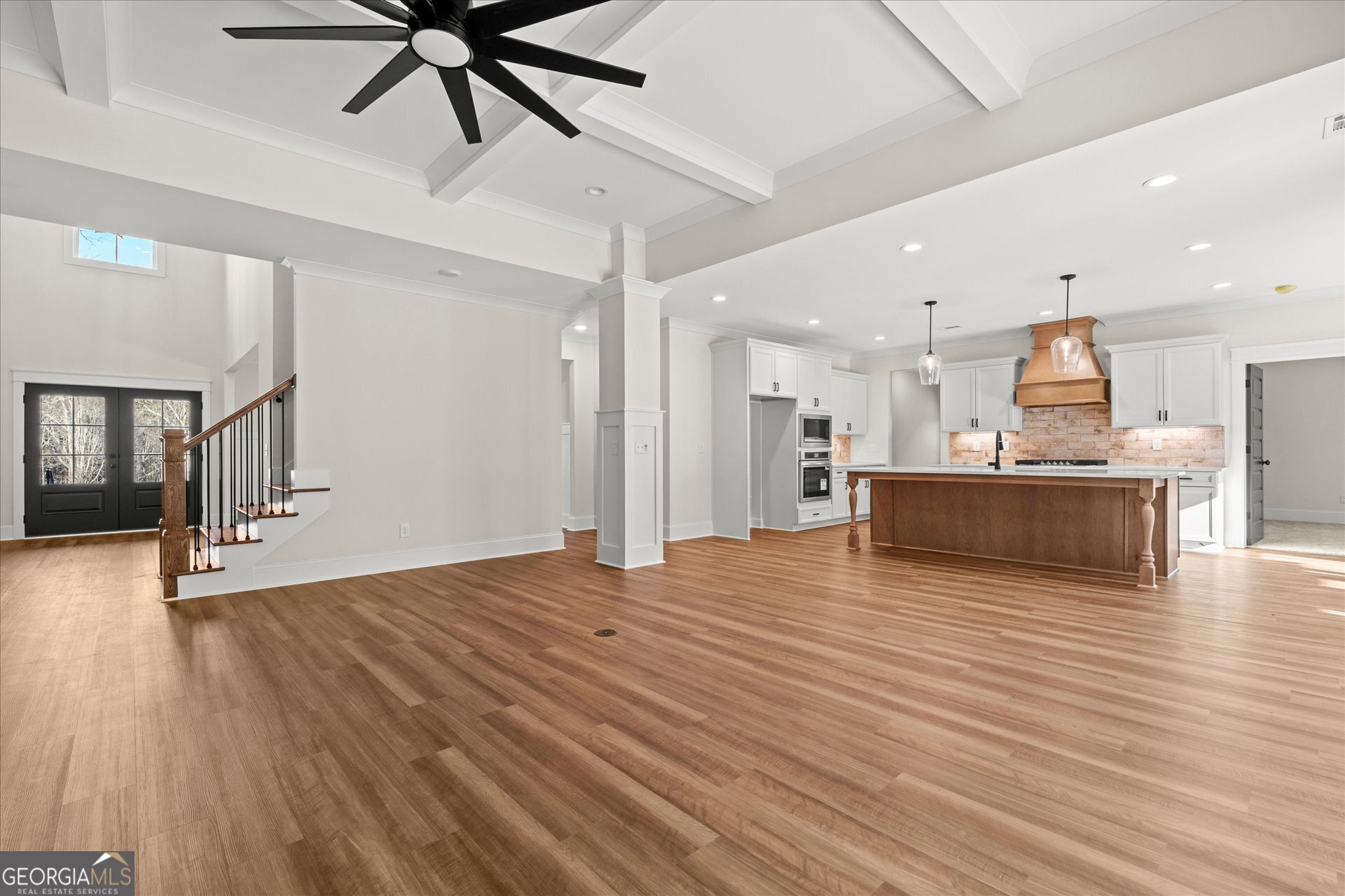 157 West Lake Boulevard Property Photo 12