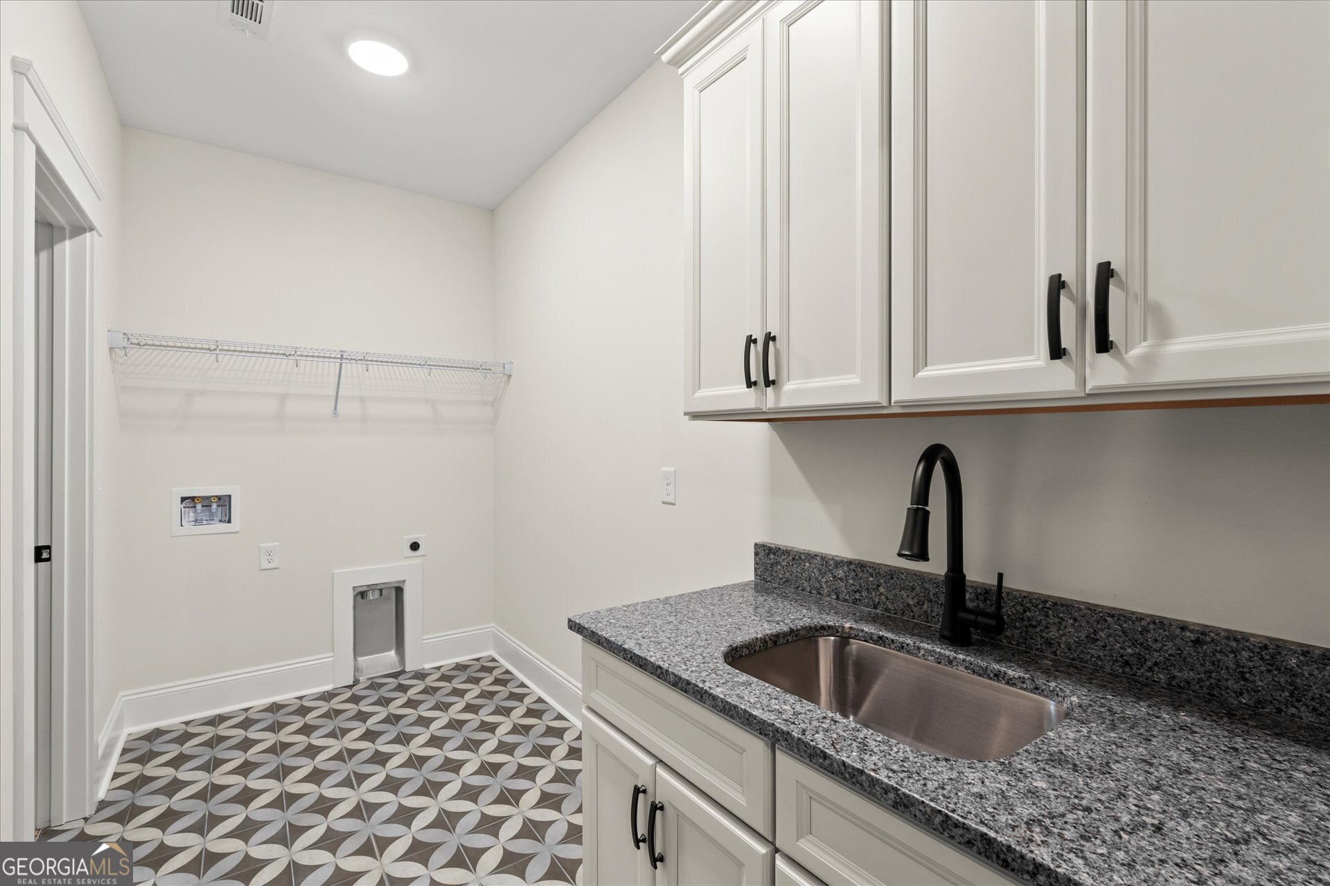 157 West Lake Boulevard Property Photo 25
