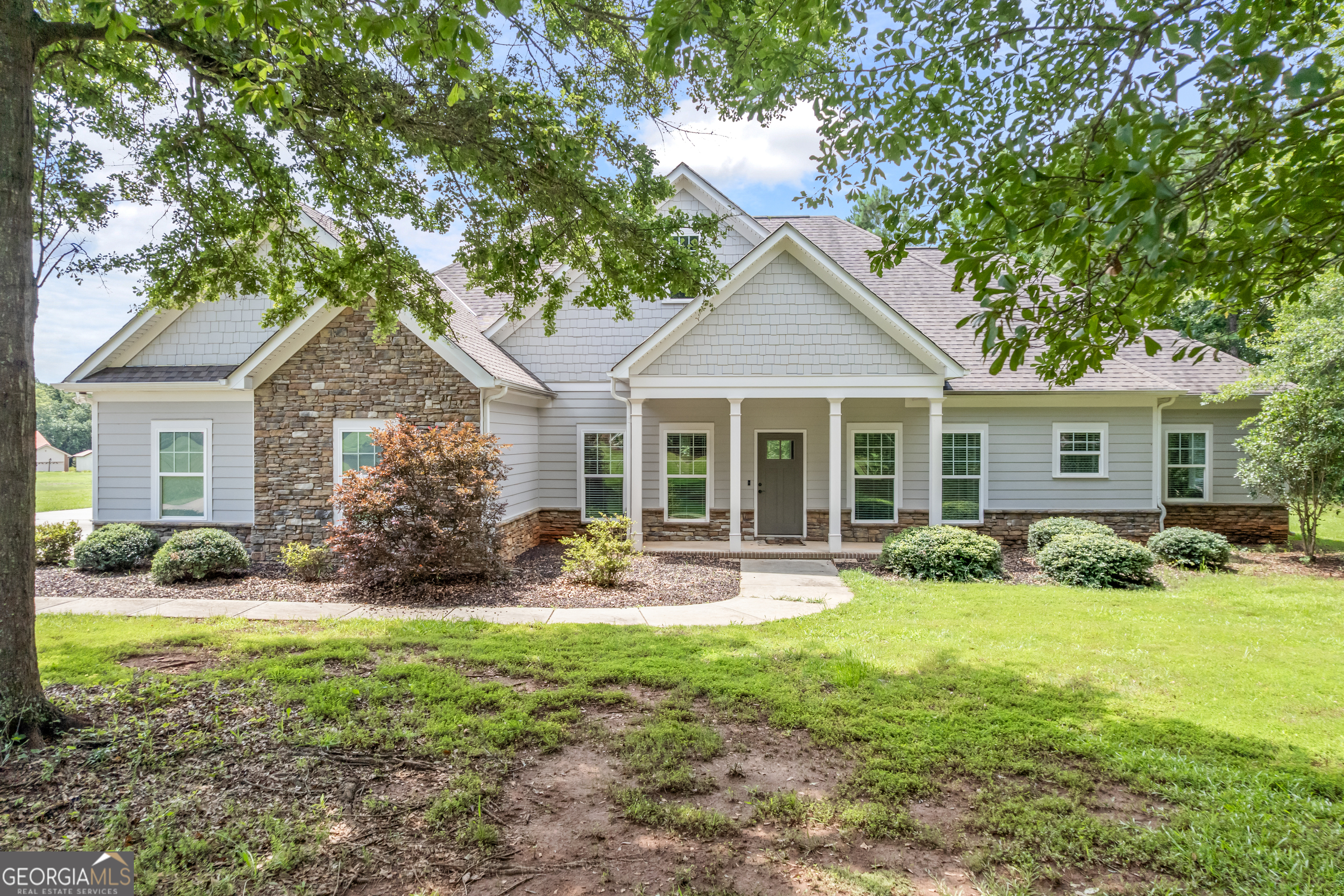 104 Bonny Oaks Drive Property Photo 1