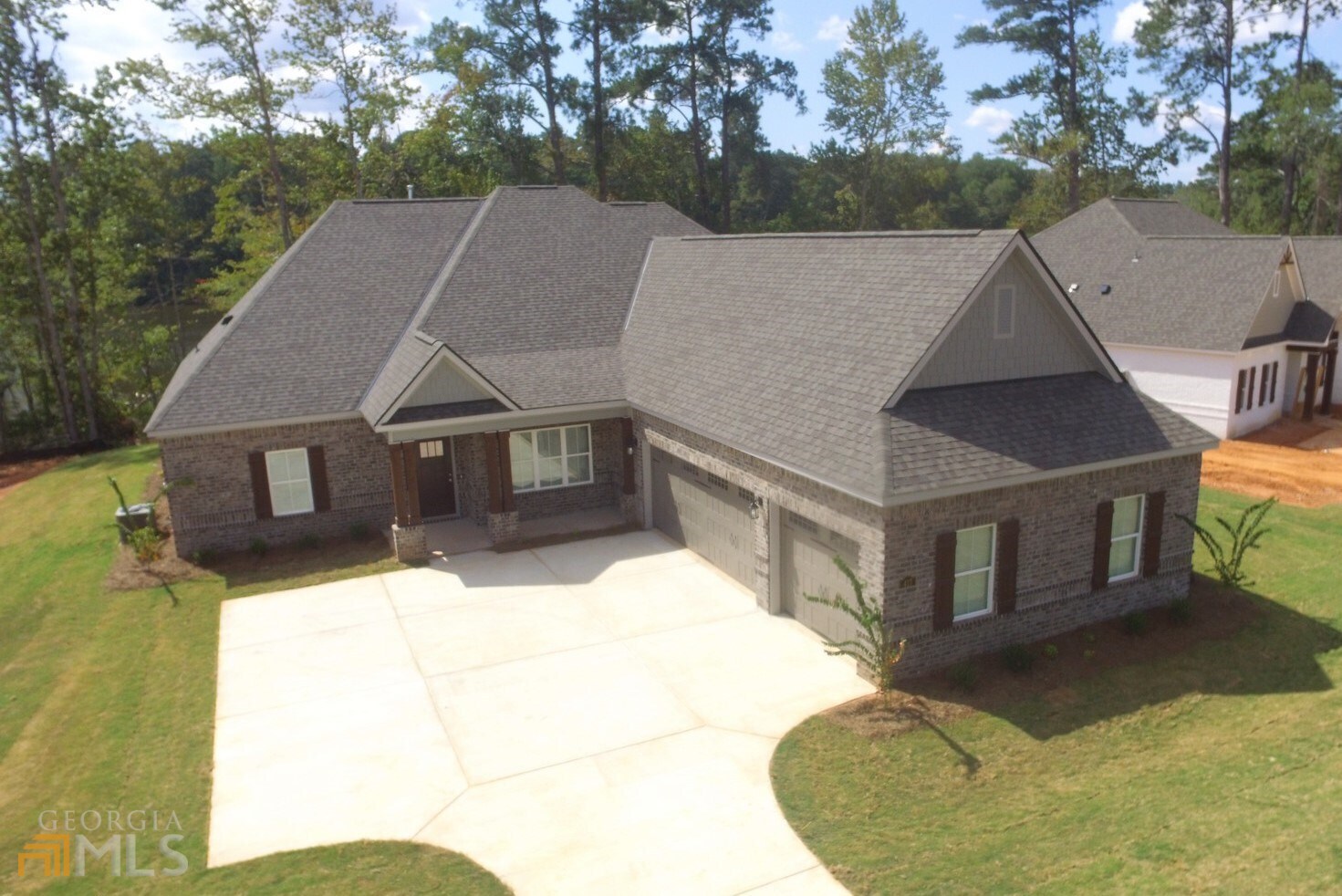417 Lakeview Way Property Photo 1