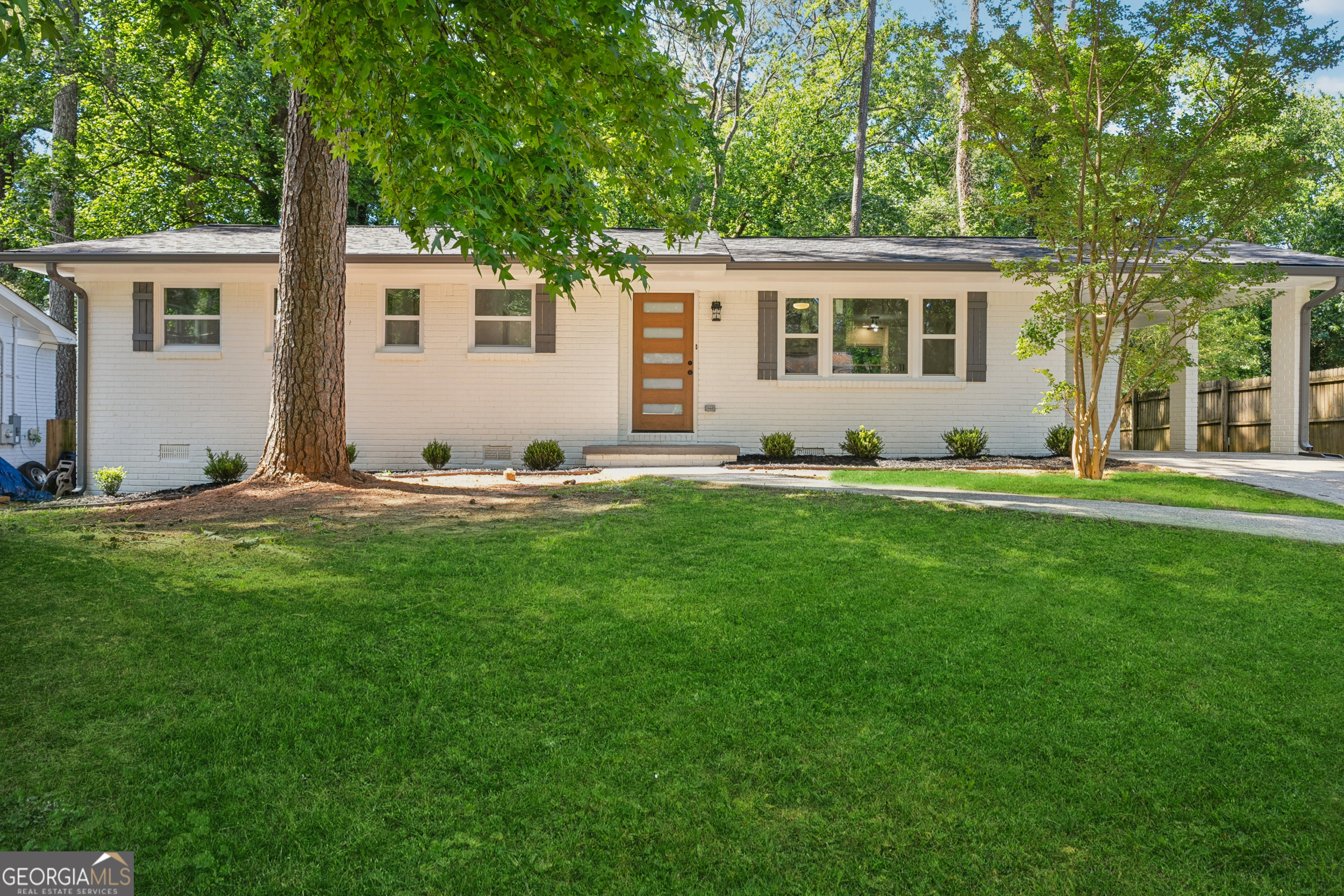 2595 Elkhorn Drive Property Photo 1