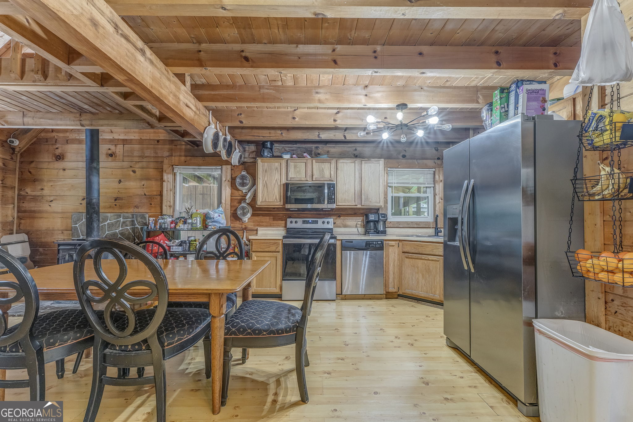 519 E Valley Road Ne Property Photo 5