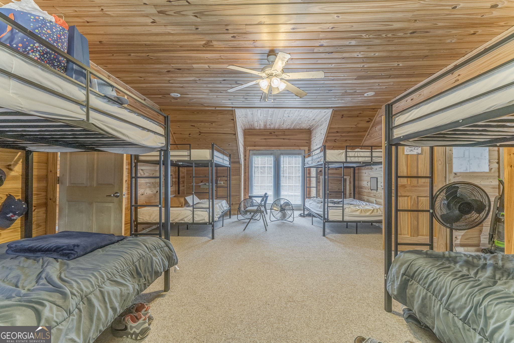 519 E Valley Road Ne Property Photo 10