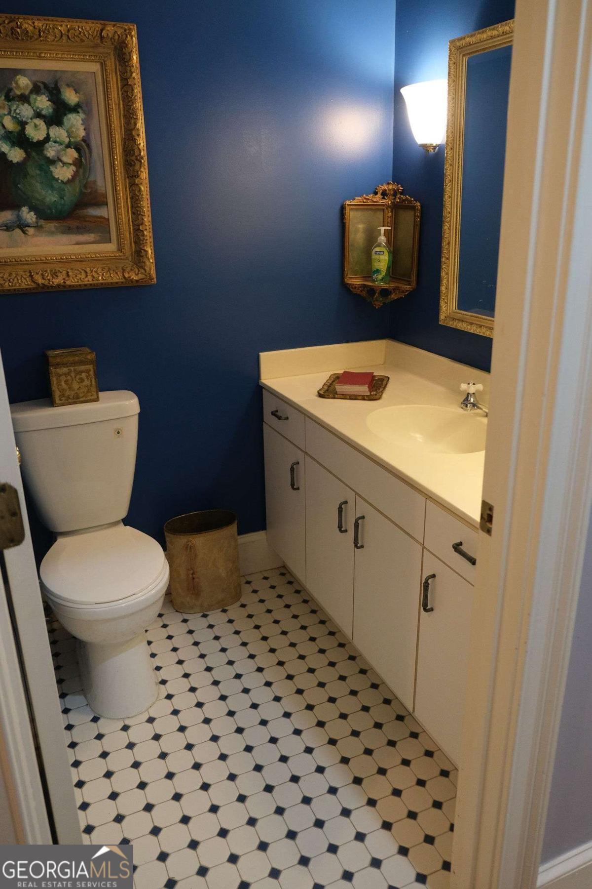1101 Forrest Hills Drive Property Photo 19