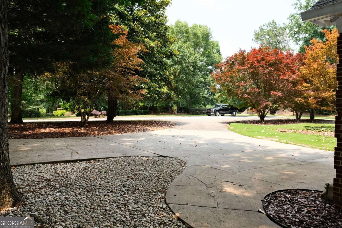 1101 Forrest Hills Drive Property Photo 30