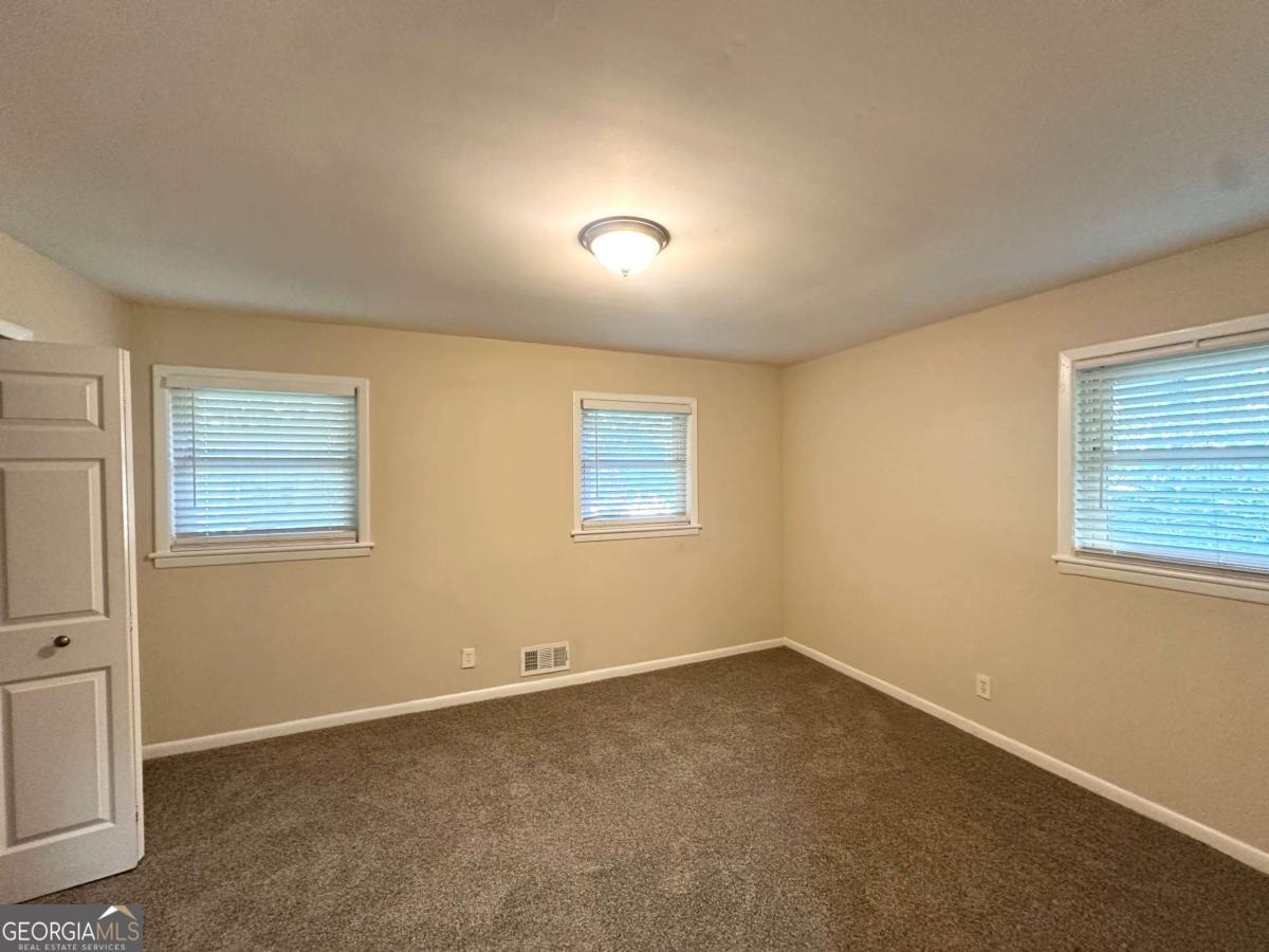 3158 Wisteria Way Property Photo 8
