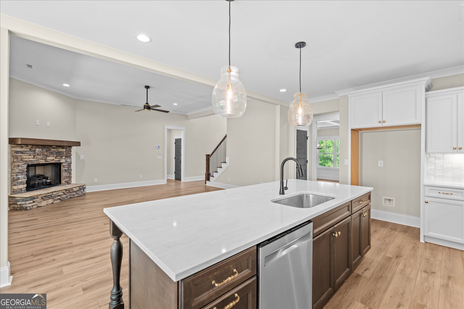 161 West Lake Boulevard Property Photo 18