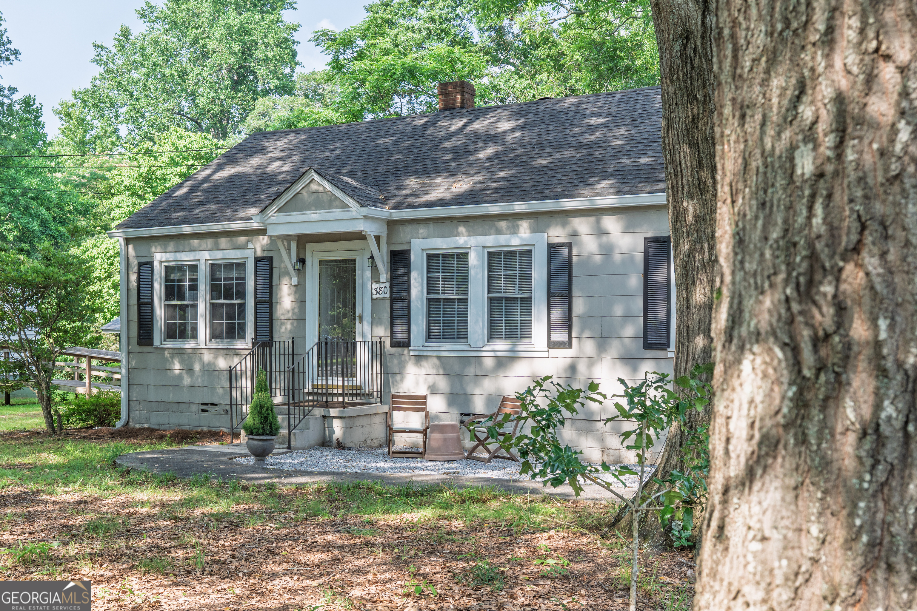 380 Best Drive Property Photo 1