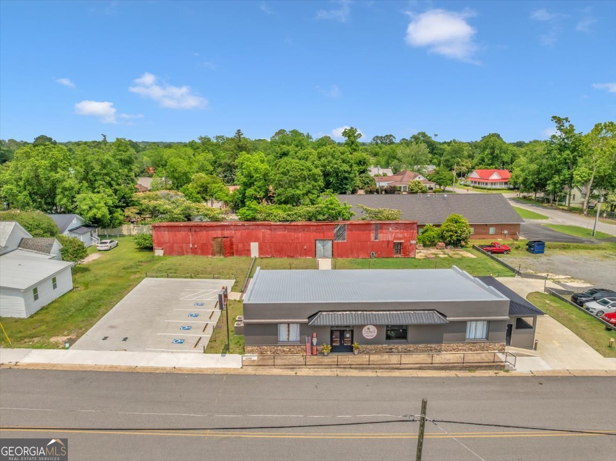 215 219 King Street Property Photo 14