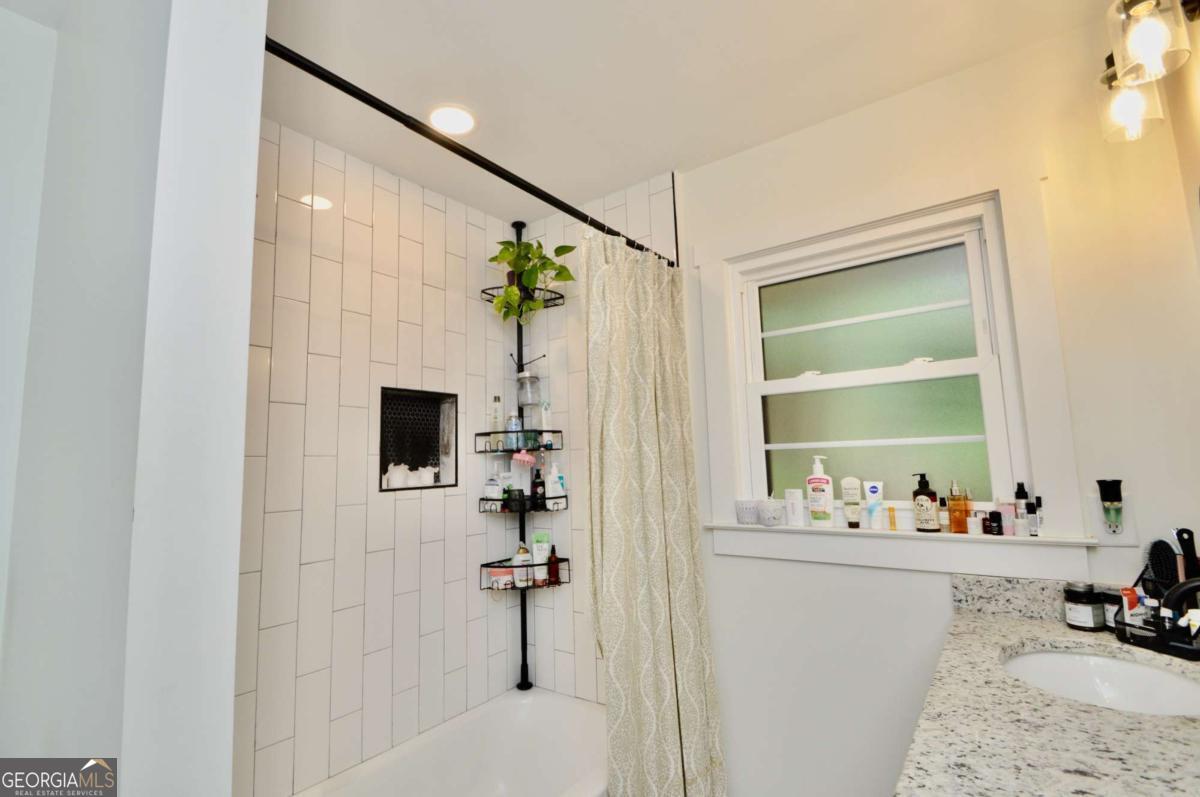 225 Sherwood Drive Property Photo 13