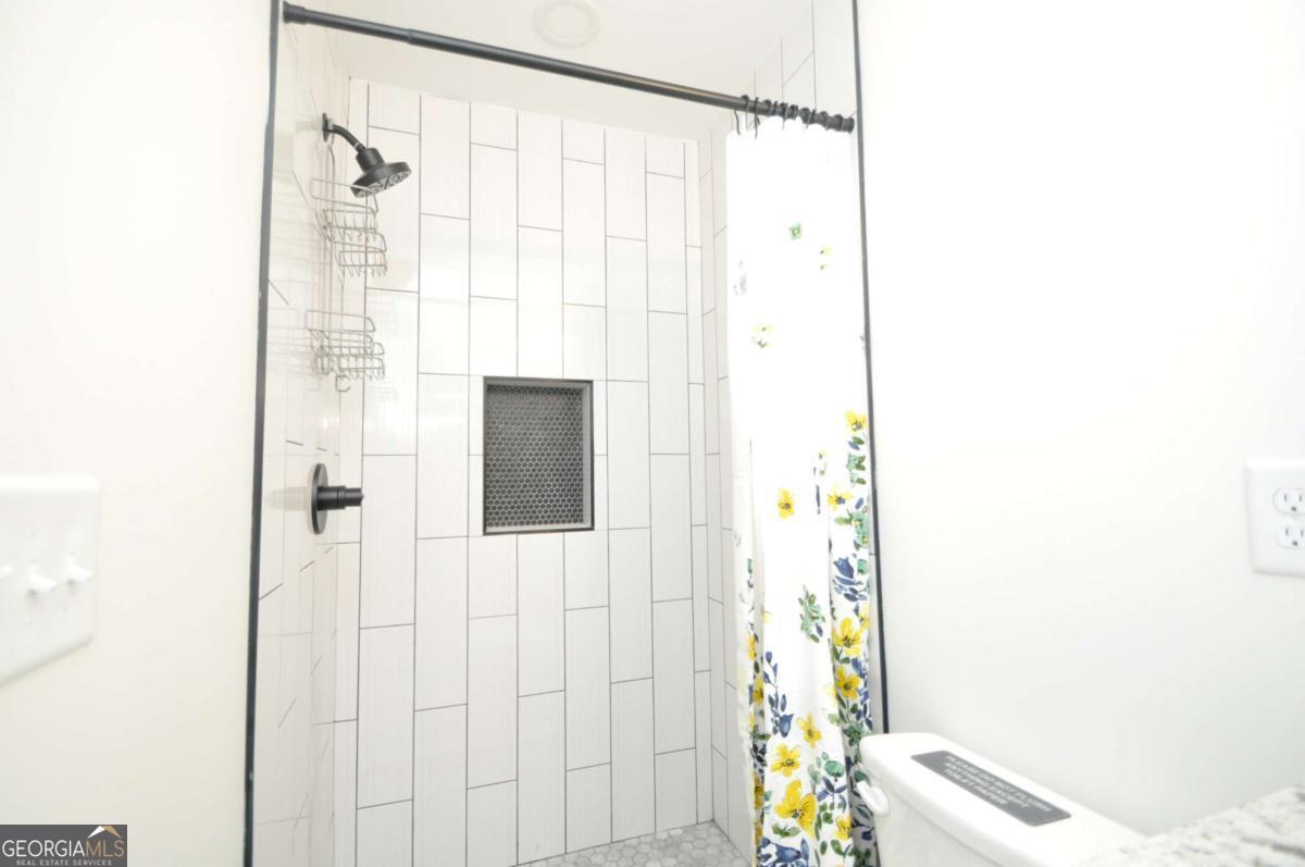 225 Sherwood Drive Property Photo 22