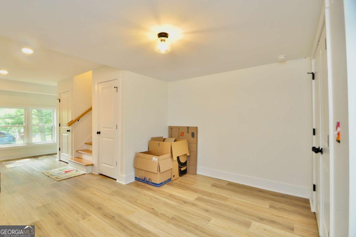 225 Sherwood Drive Property Photo 24