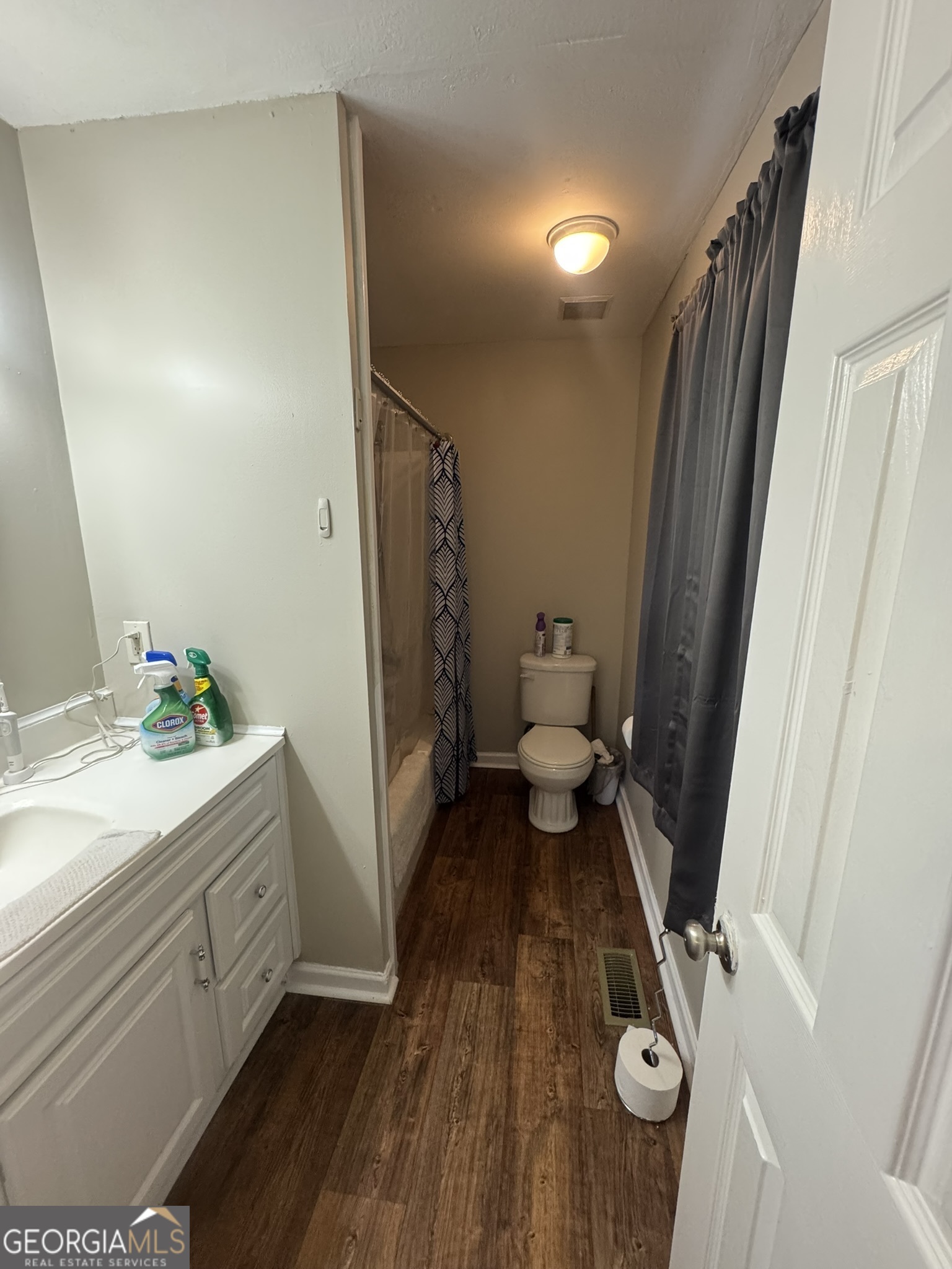 1837 Highway 19 N Property Photo 13