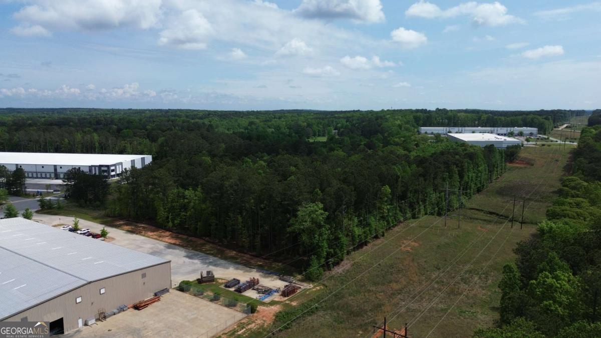 1425 Progress Industrial Boulevard Property Photo 15