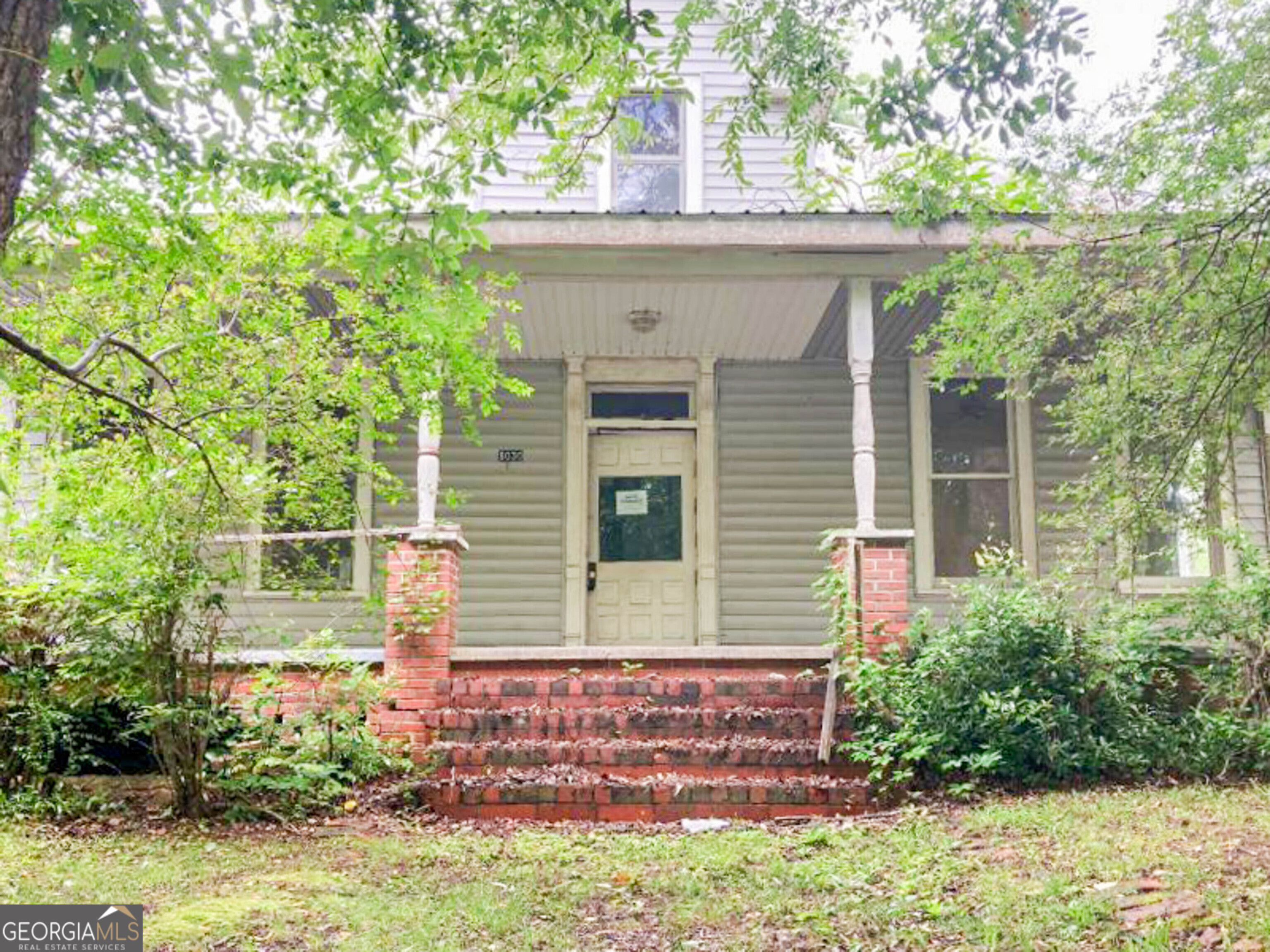 8030 College Street Property Photo 1