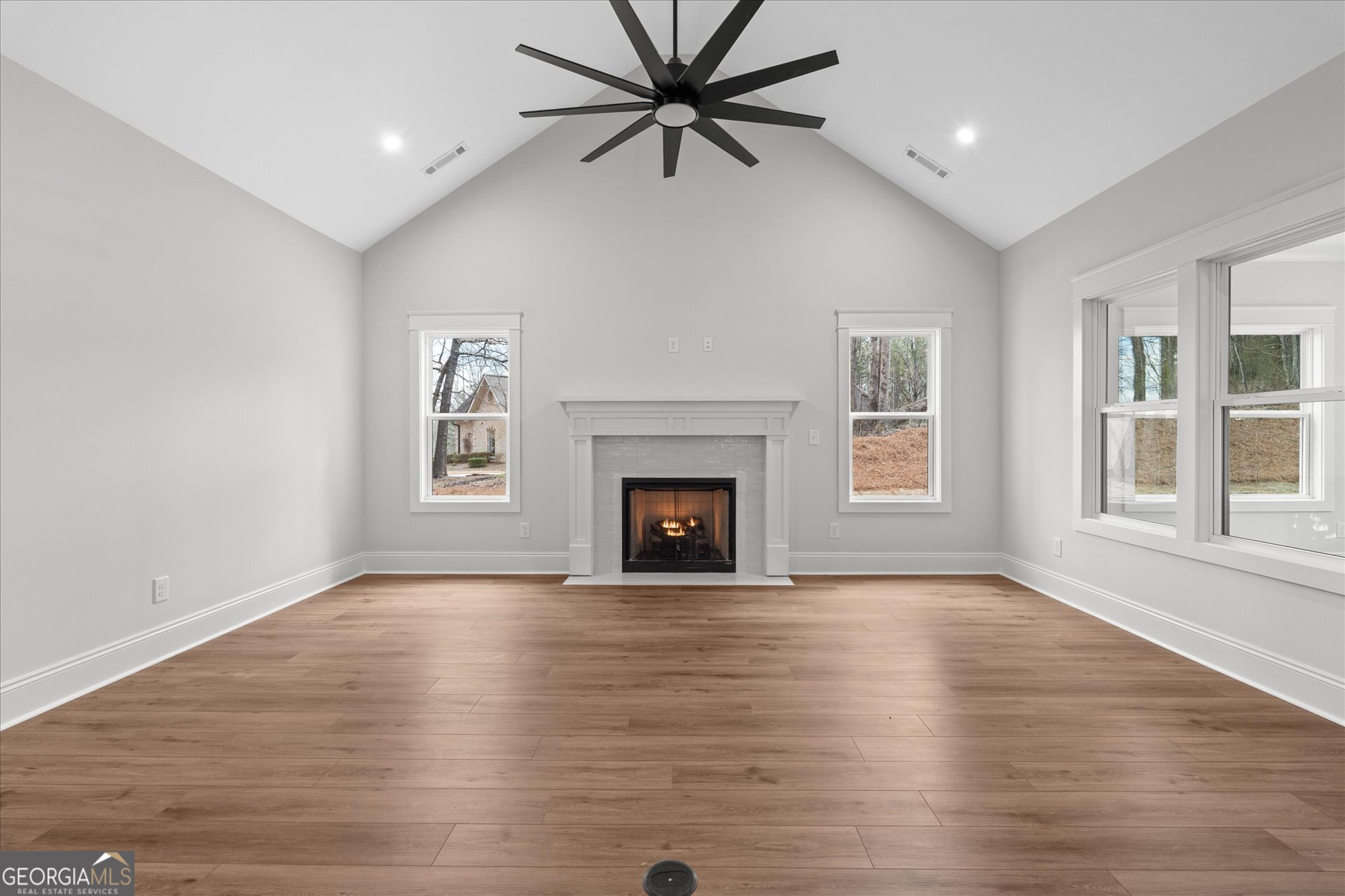 177 West Lake Boulevard Property Photo 9