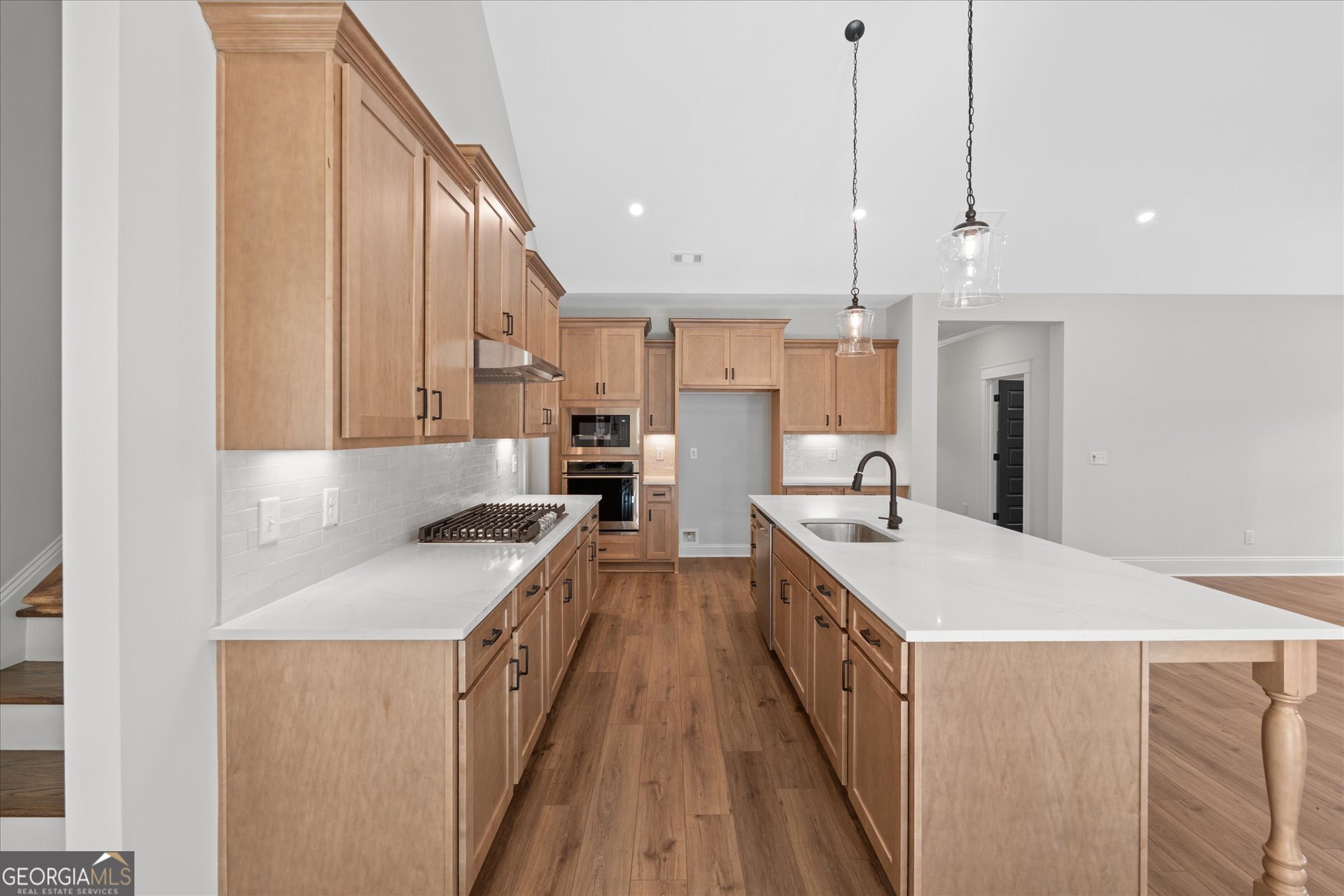 177 West Lake Boulevard Property Photo 12