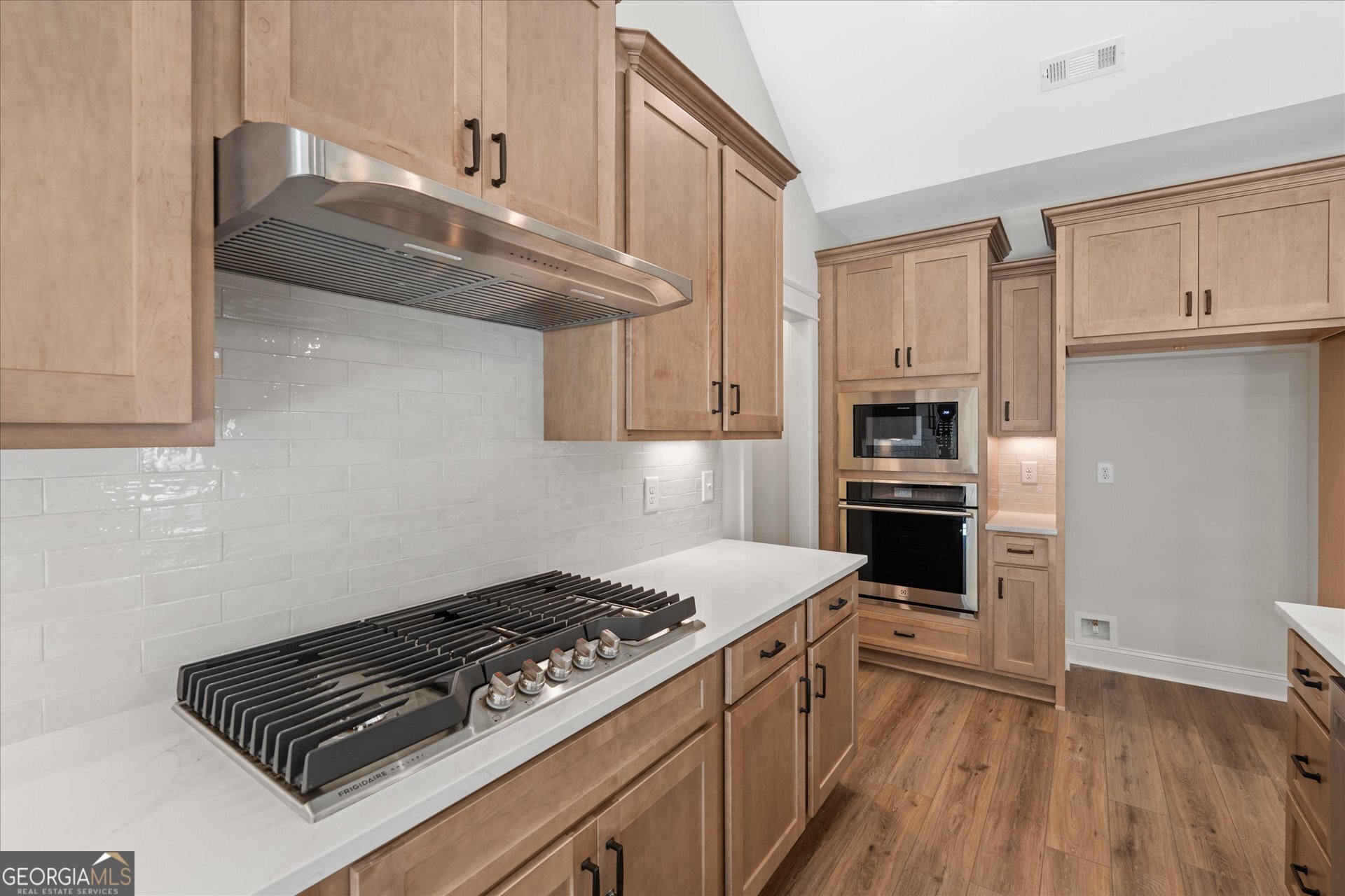 177 West Lake Boulevard Property Photo 14