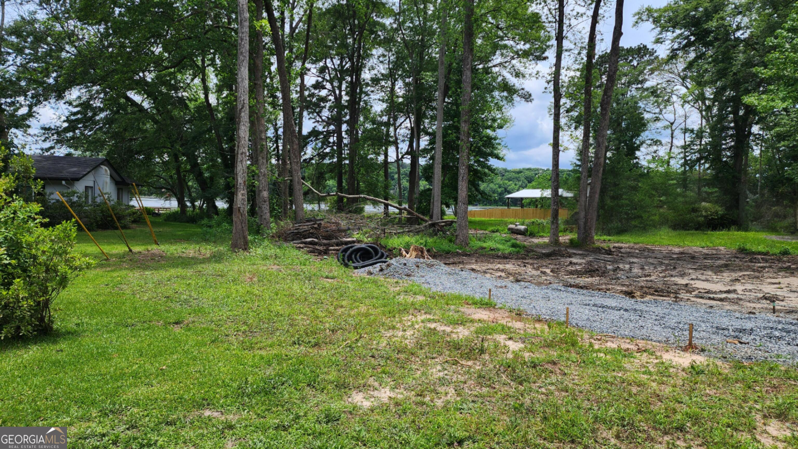 304 N Lake Drive Property Photo 1