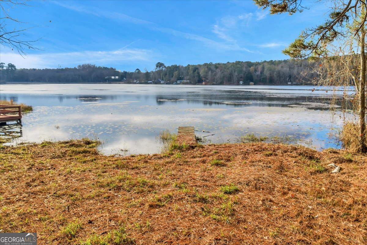 304 N Lake Drive Property Photo 4