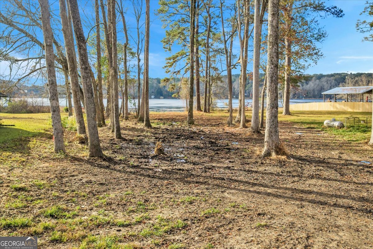 304 N Lake Drive Property Photo 5