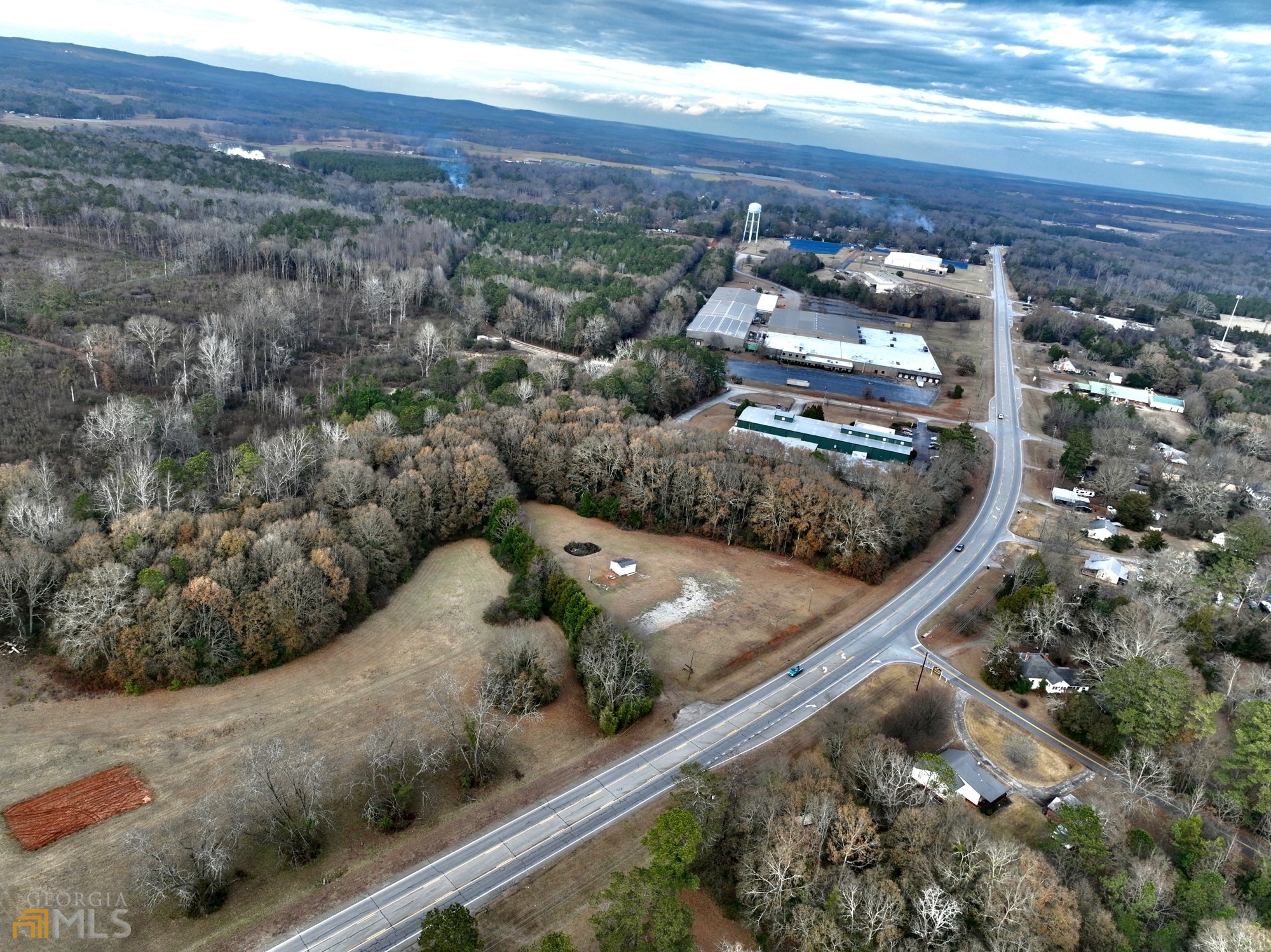 1699 Barnesville Highway Property Photo 4