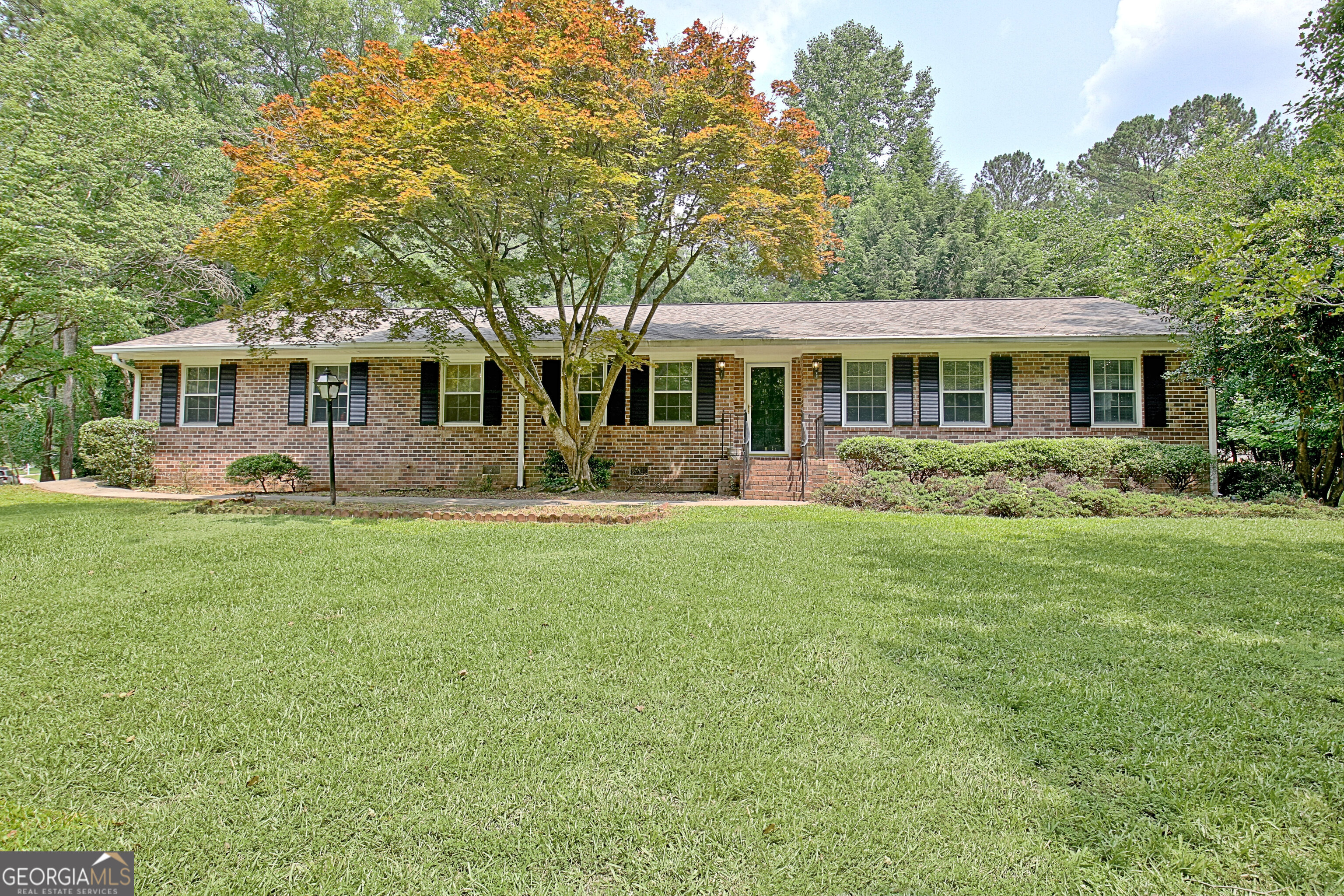 501 Bridlepath Lane Property Photo 1