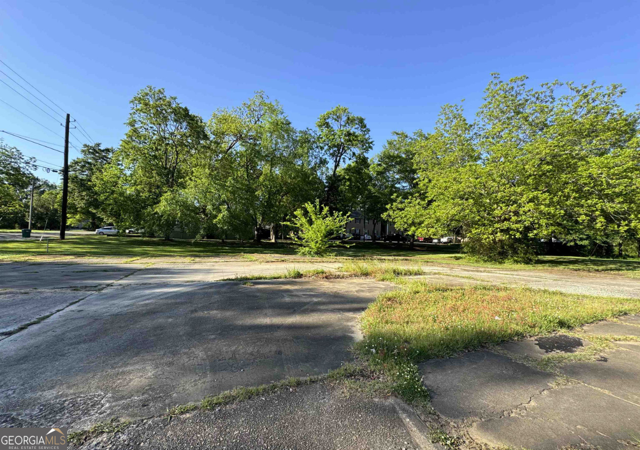 751 W Montgomery Street Property Photo 1