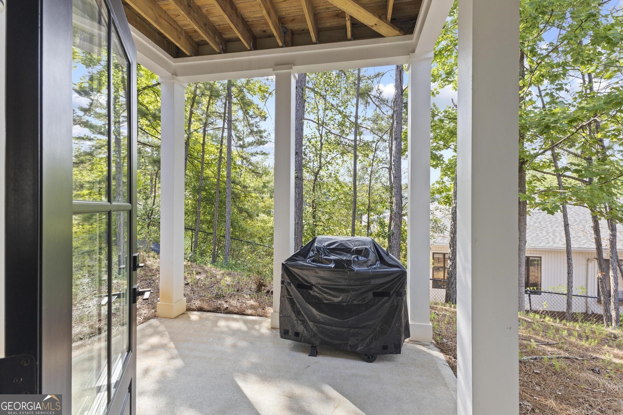 3040 State Street Property Photo 16