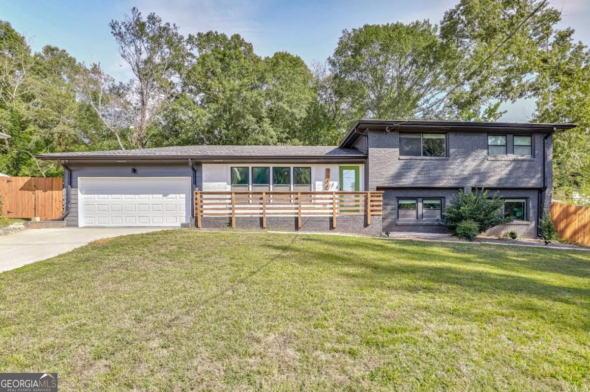 2344 Belmont Drive Property Photo 1