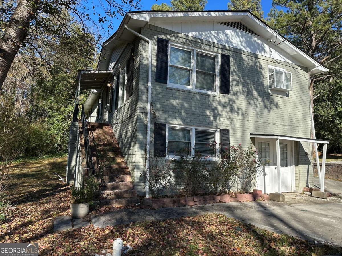 915 Lake Drive Property Photo 1