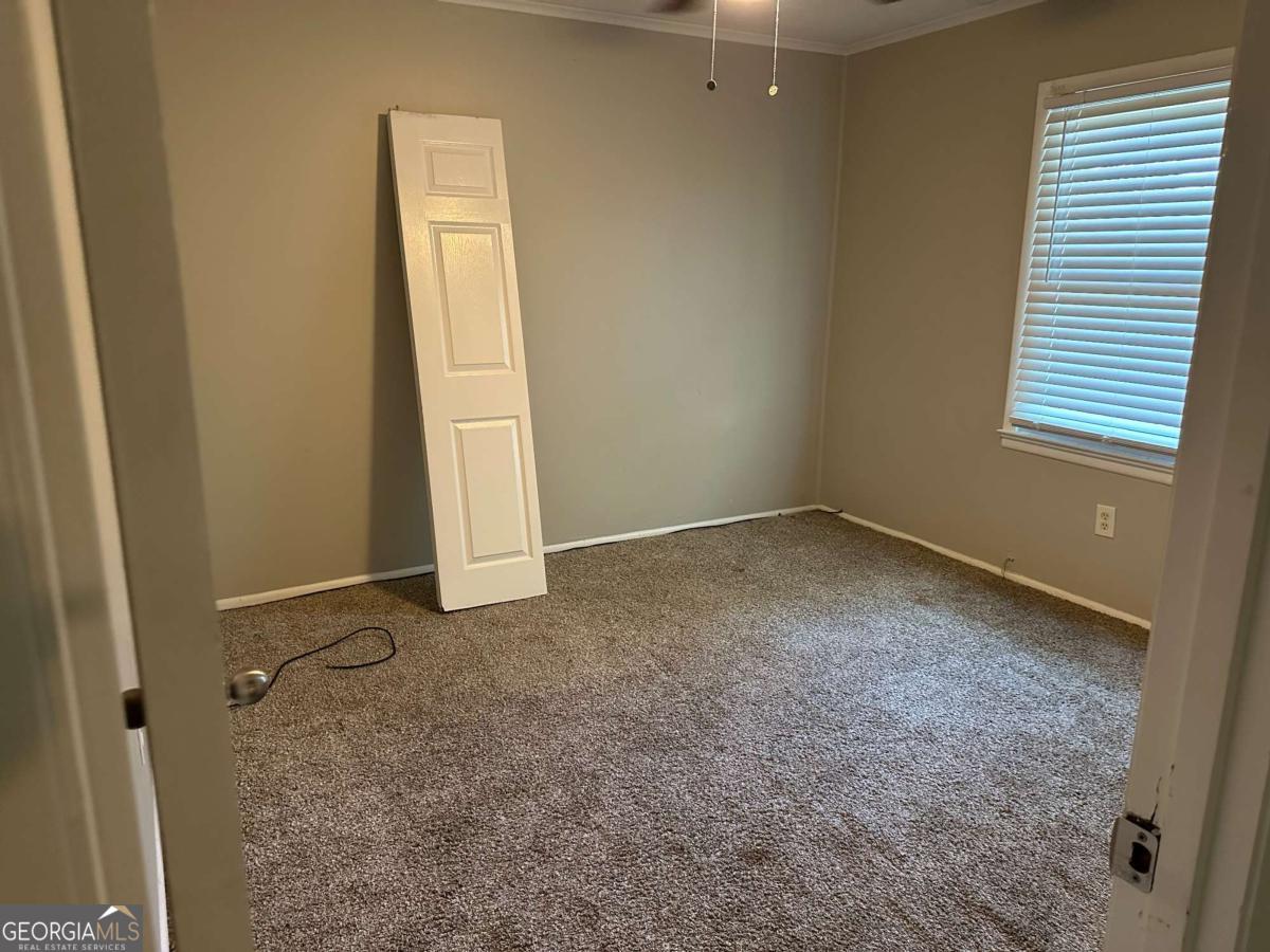 915 Lake Drive Property Photo 5