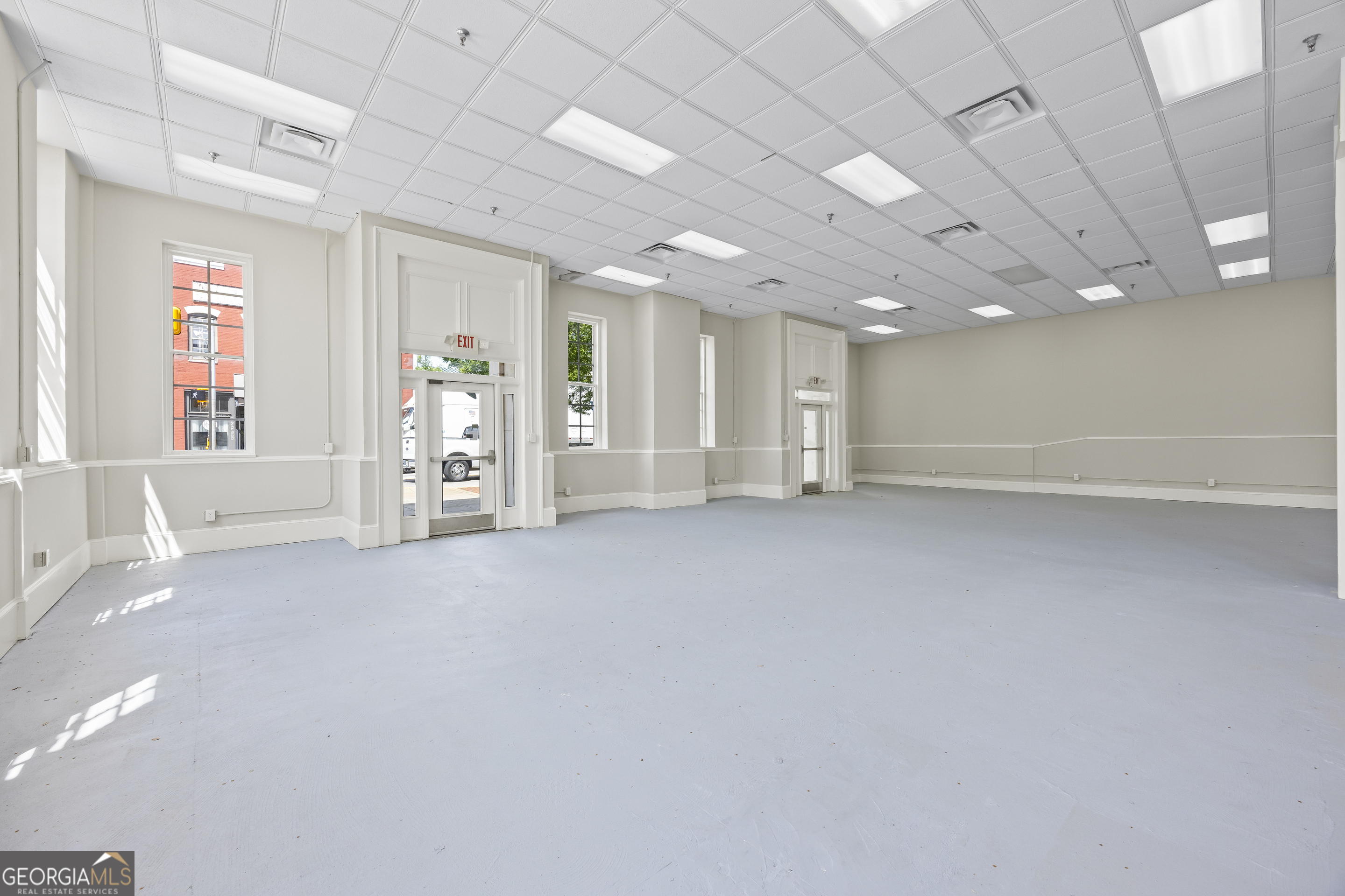 100 N Broad Street Property Photo 16