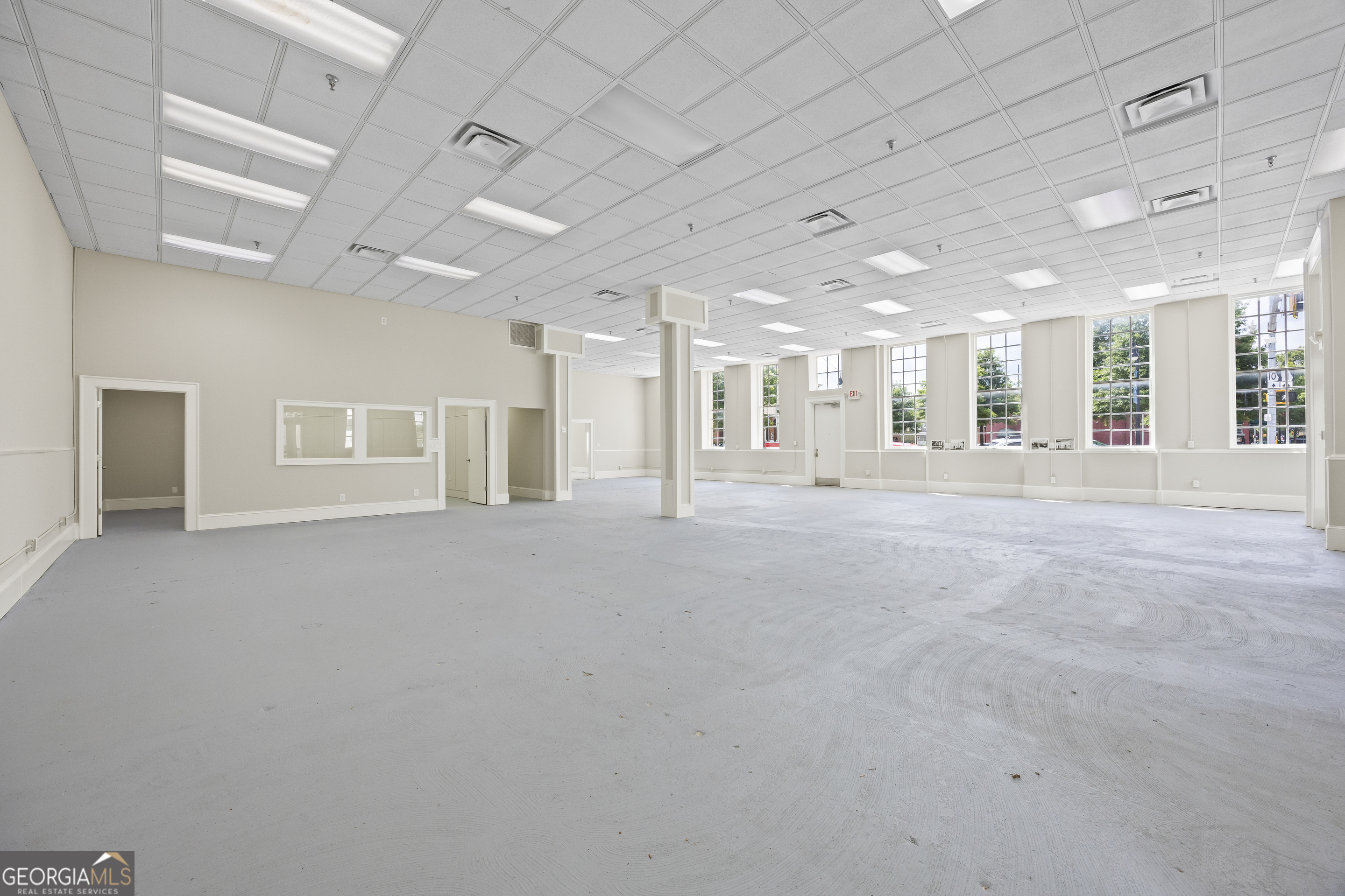 100 N Broad Street Property Photo 18