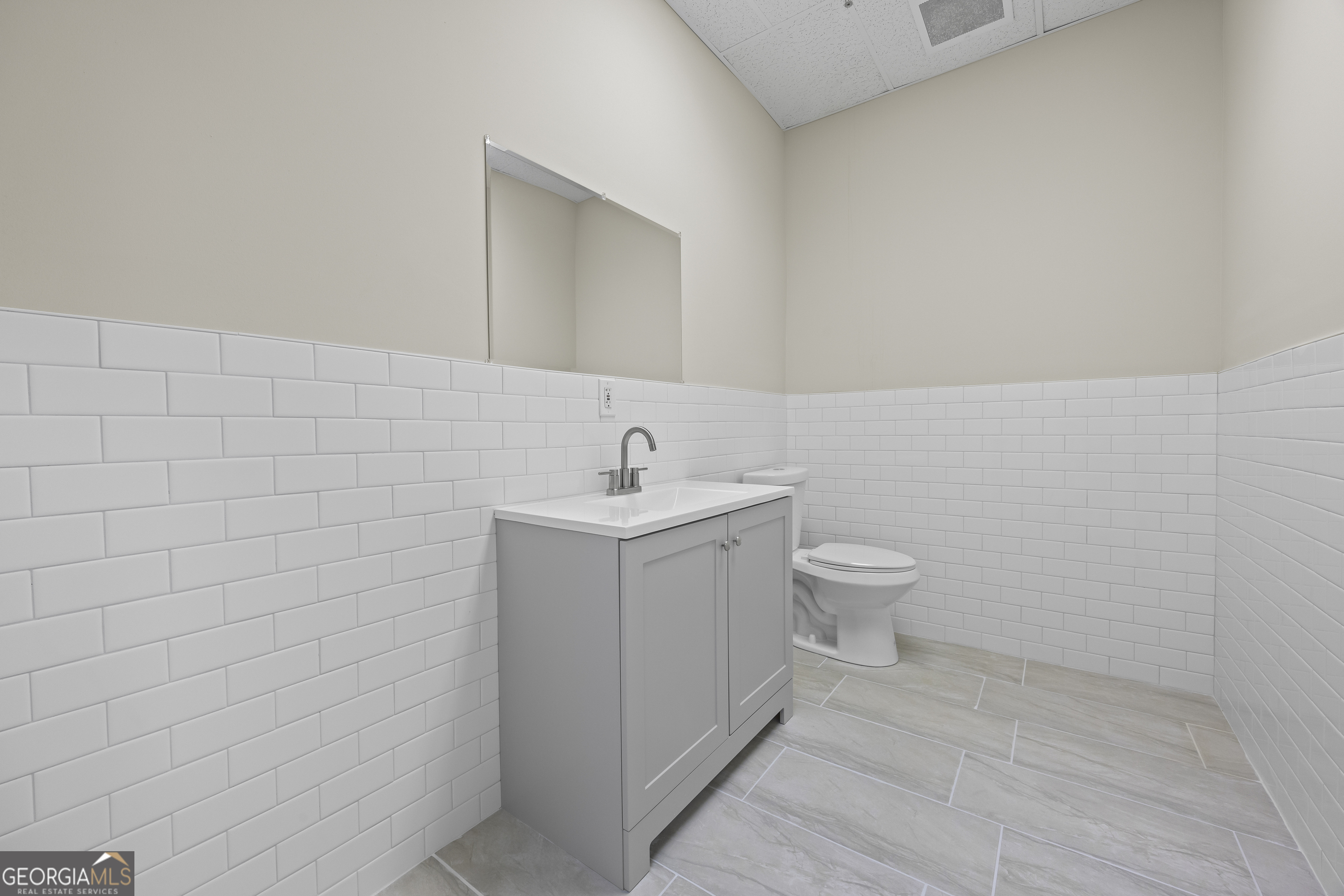 100 N Broad Street Property Photo 40