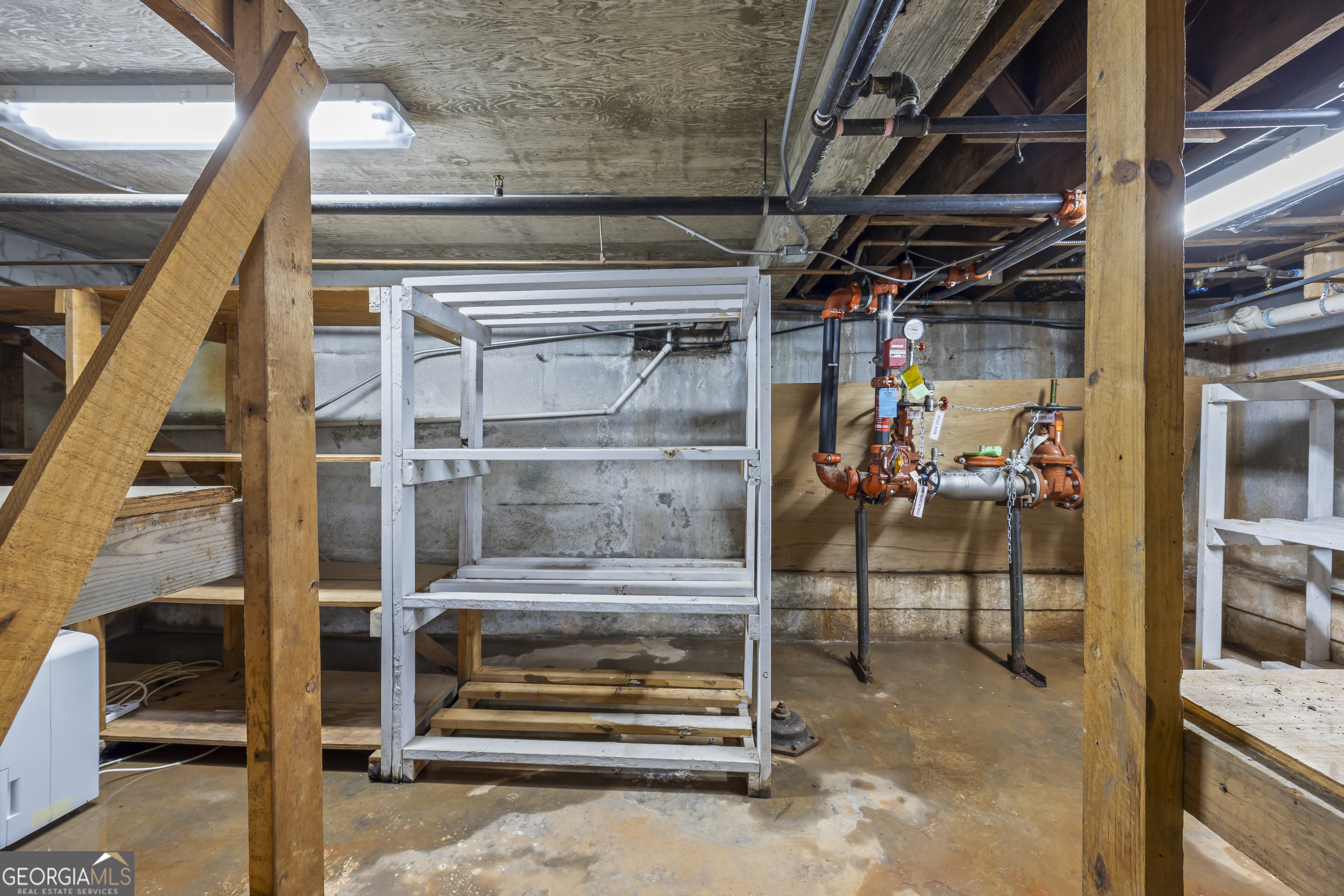 100 N Broad Street Property Photo 46