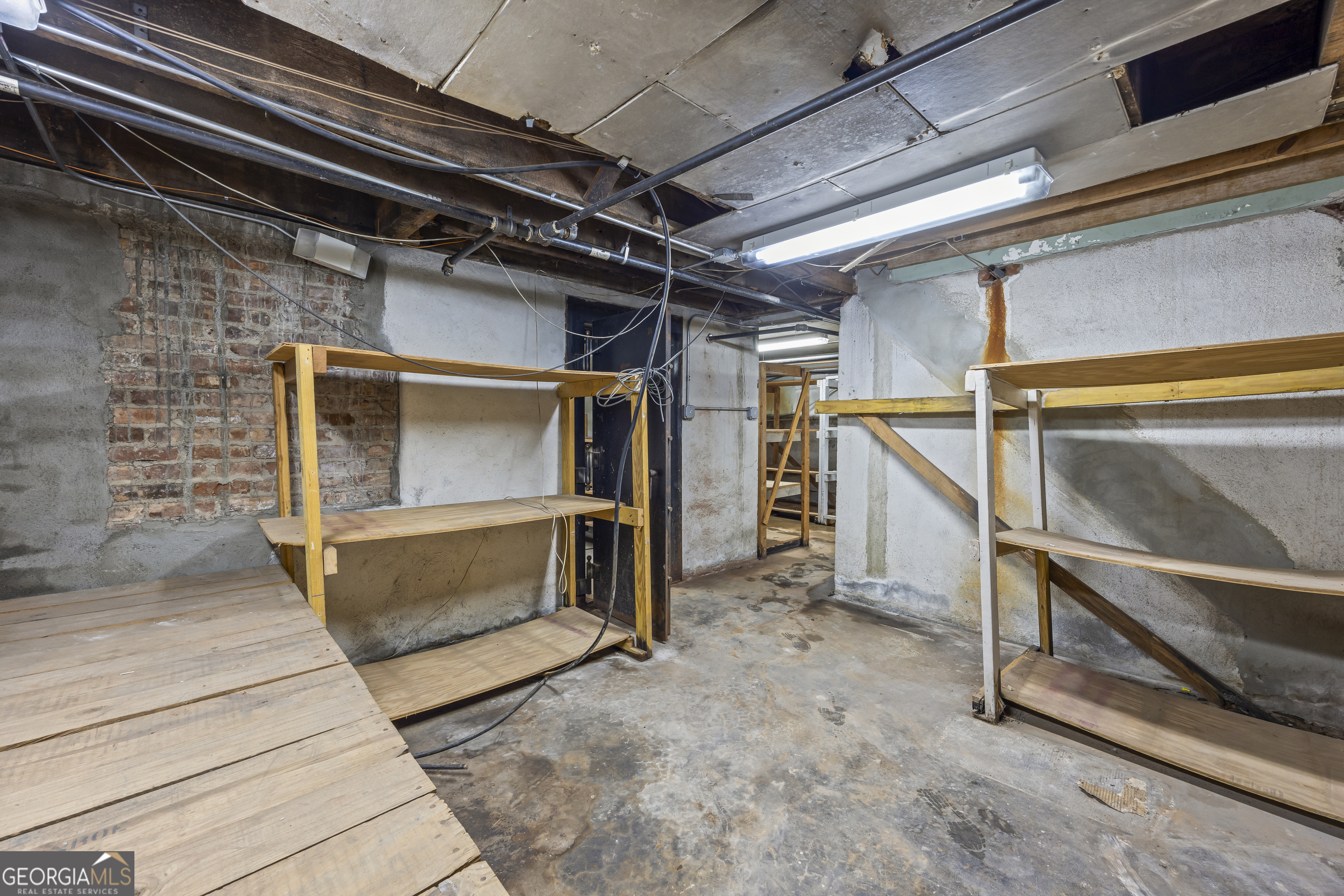 100 N Broad Street Property Photo 49