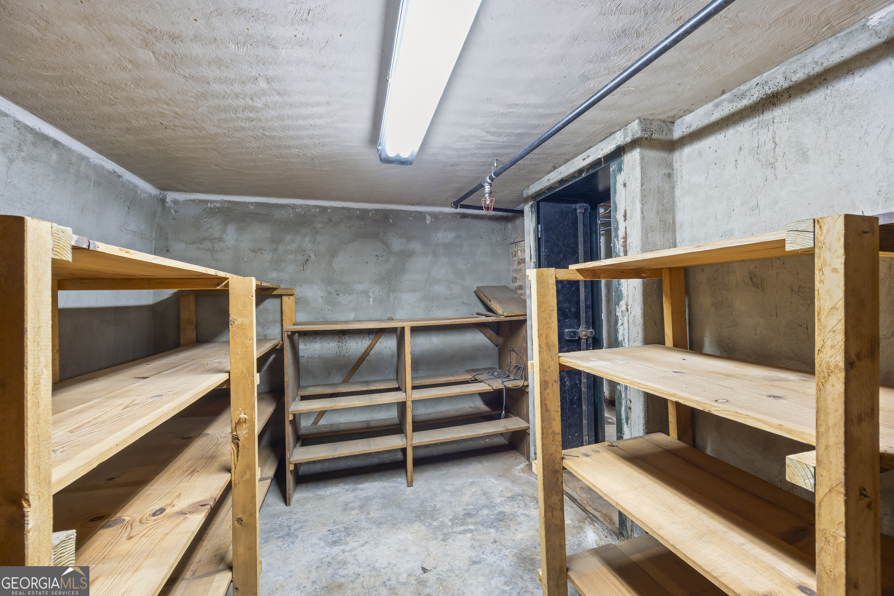 100 N Broad Street Property Photo 54